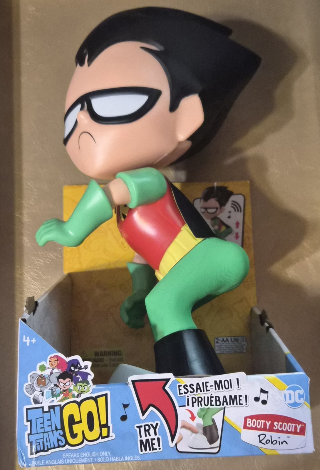 DC COMICS TEEN TITANS GO! BOOTY SCOOTY ROBIN DANCING FIGURE WITH MUSIC NIB