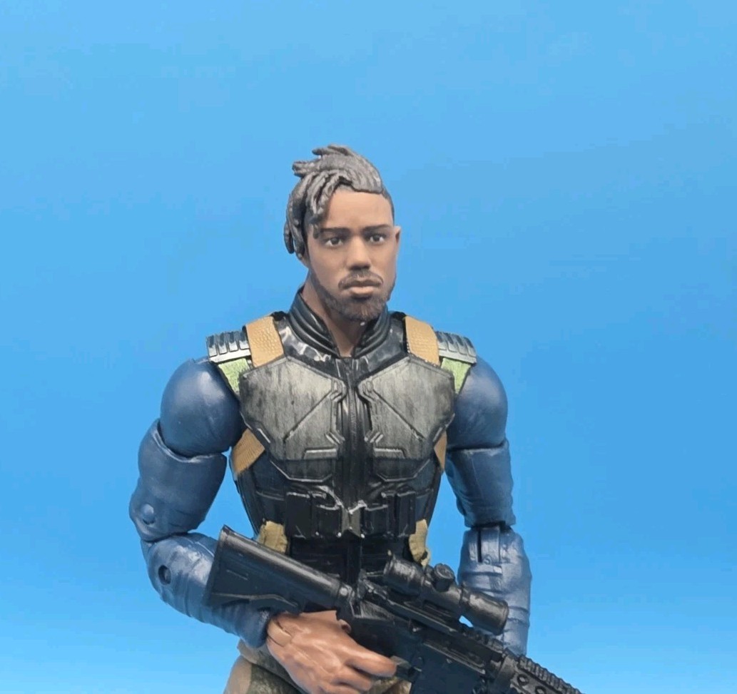 Marvel Legends – Erik Killmonger Black Panther 6&Prime; Action Figure M&rsquo;Baku Wave