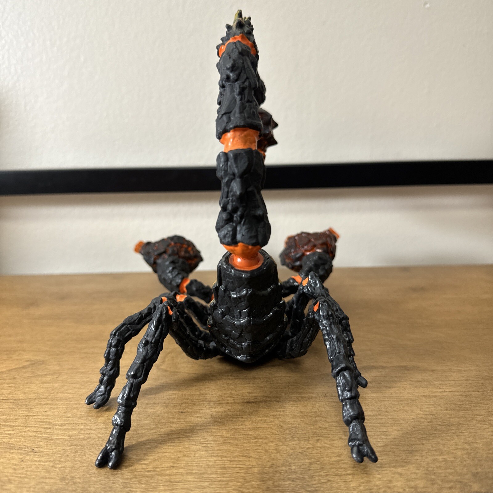 Schleich Eldrador Creatures Lava Scorpion 8&Prime; Long Action Figure 70142 Orange Tip