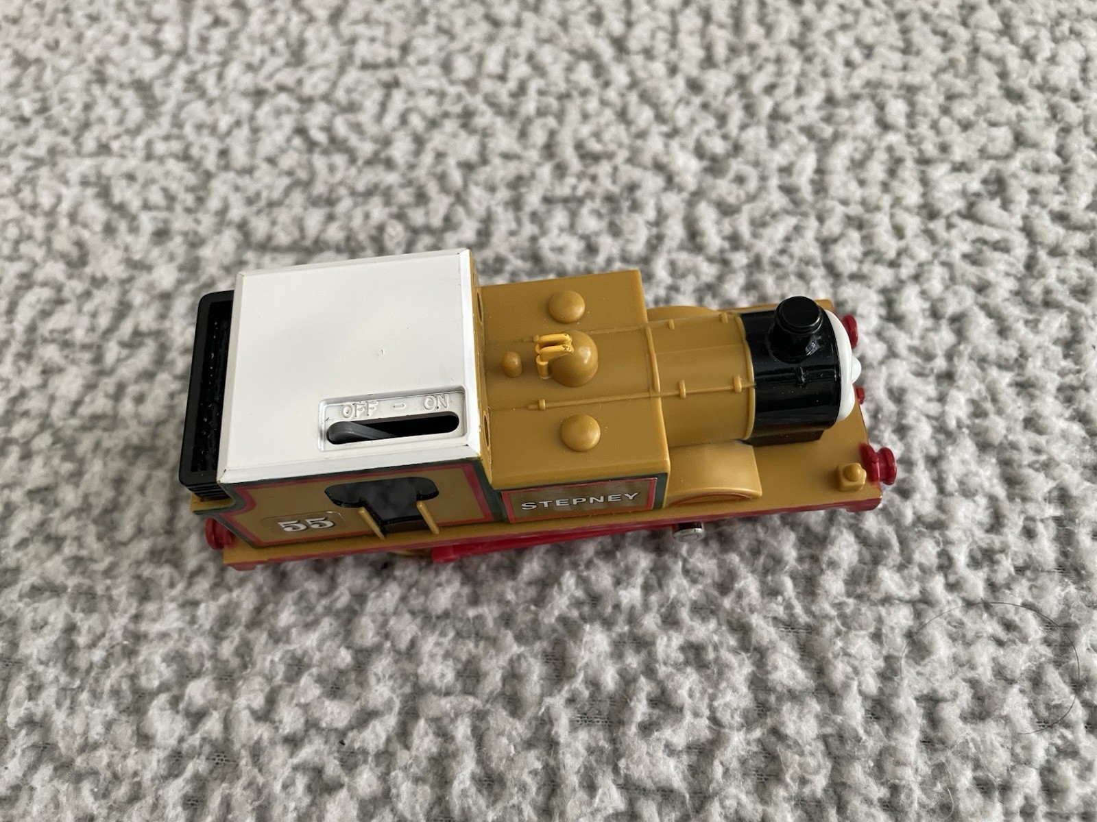Thomas & Friends Trackmaster Motorized Stepney Engine Train 1999 Tomy Toy