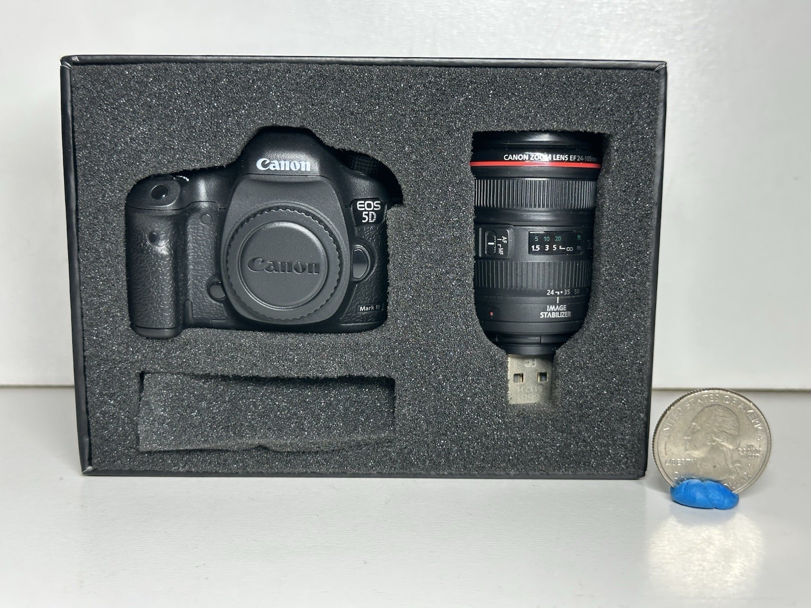 Canon Miniature Camera EOS 5D Mark III EF24-105mm F4L IS USM 8GB USB Flash Drive