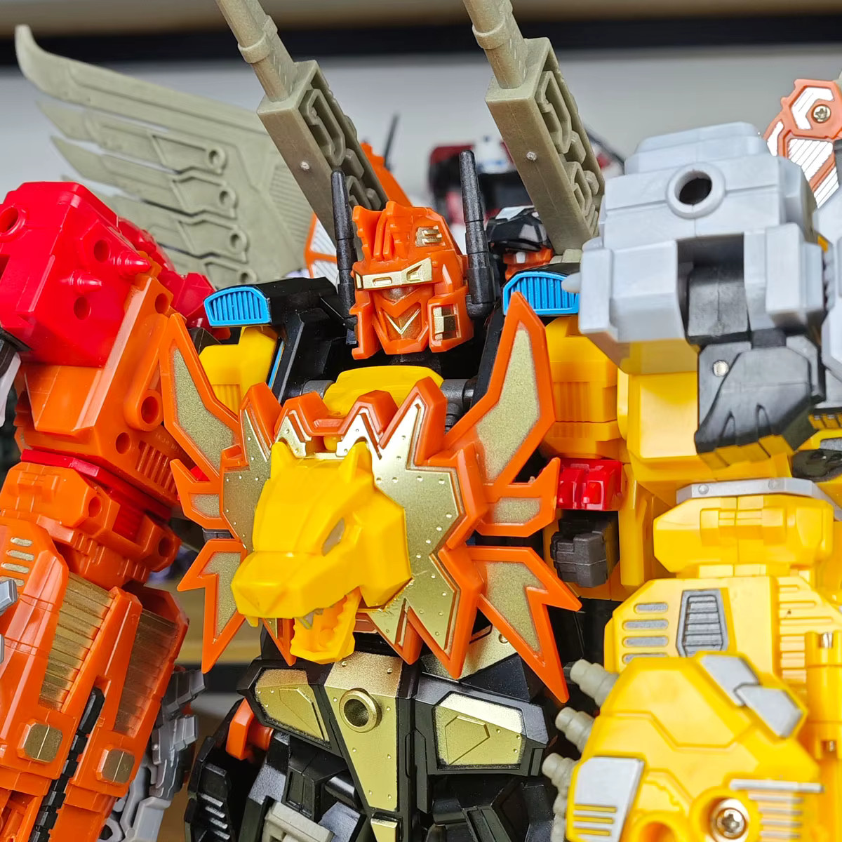 Predaking 6 in 1 Transforming Robot Action Figure 30cm Combiner Toy