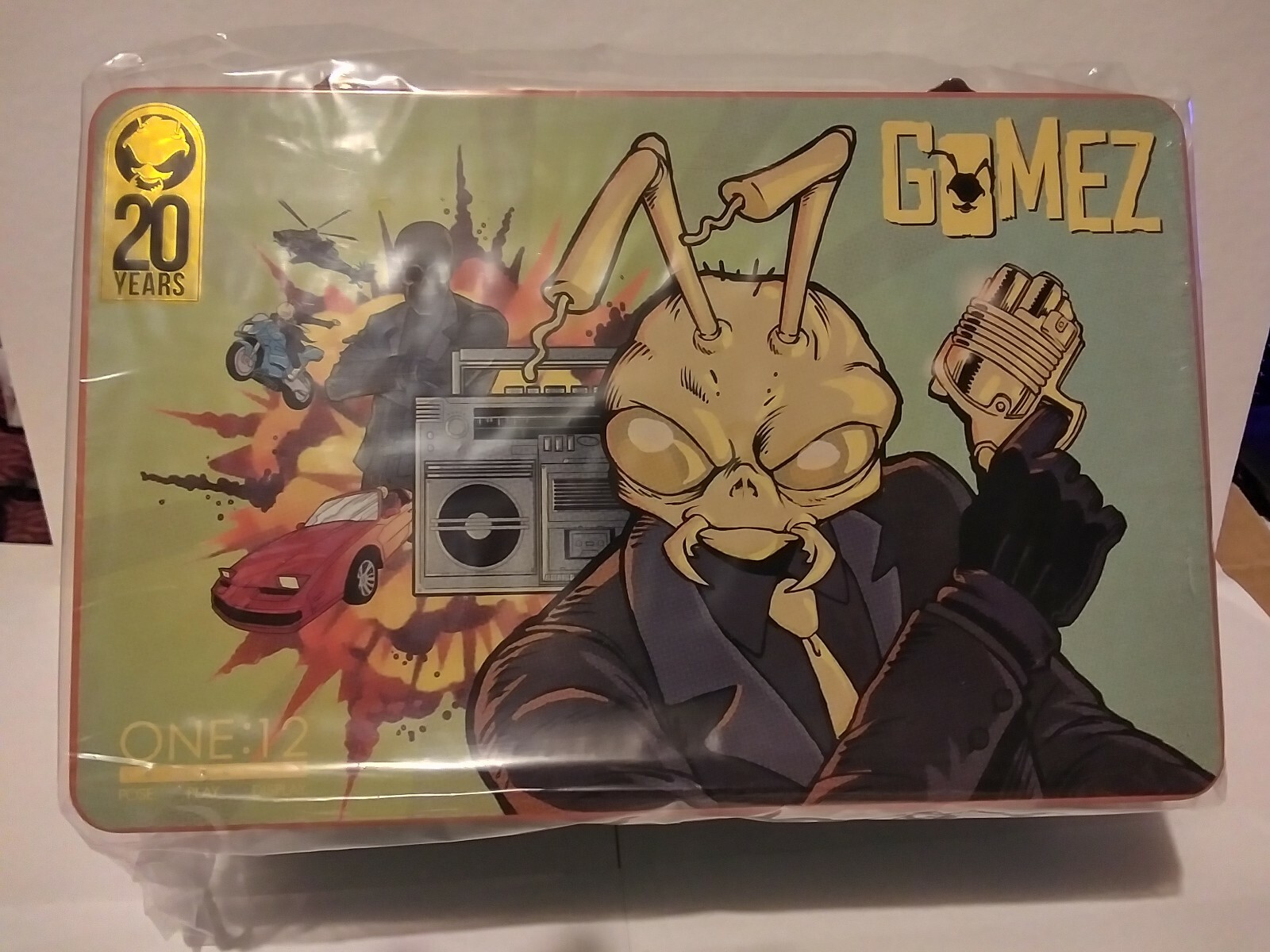 Mezco One 12 Collective 20 years exclusive, gold Gomez