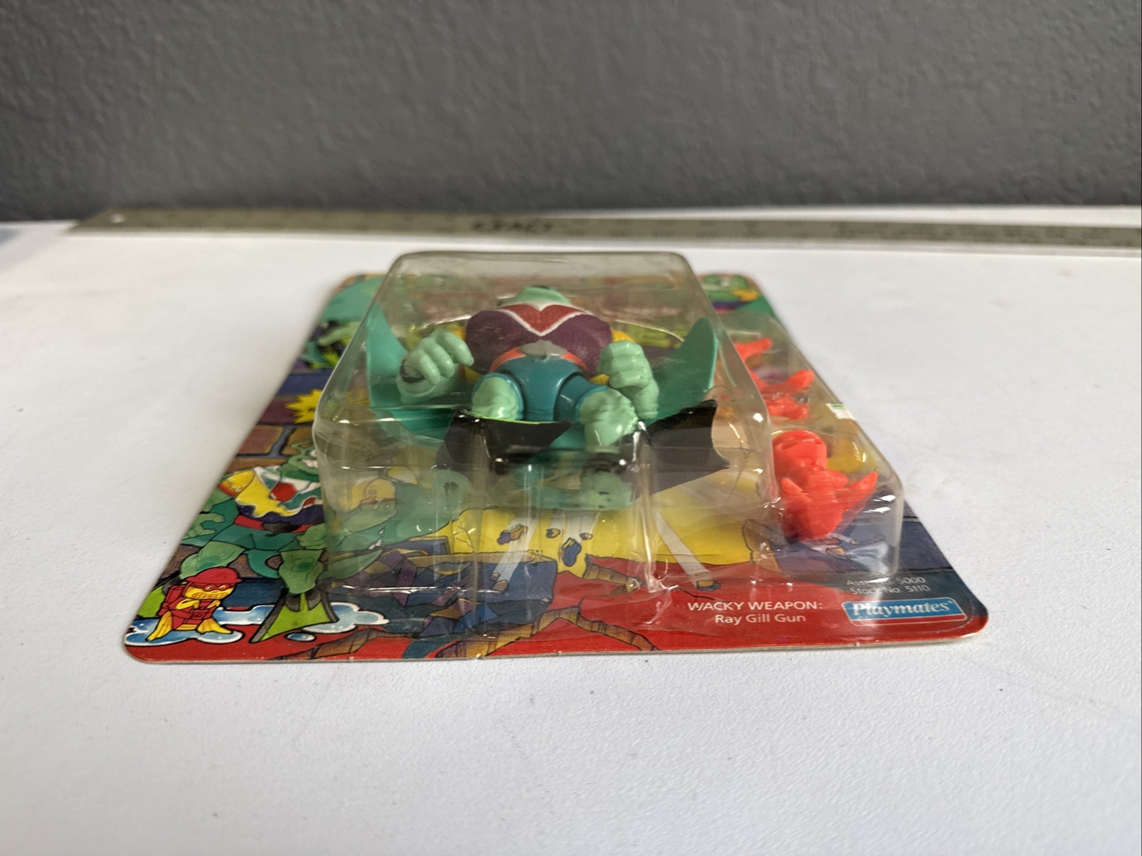 1990 Playmates TMNT Ray Fillet MOC With Case Red V Purple Shirt