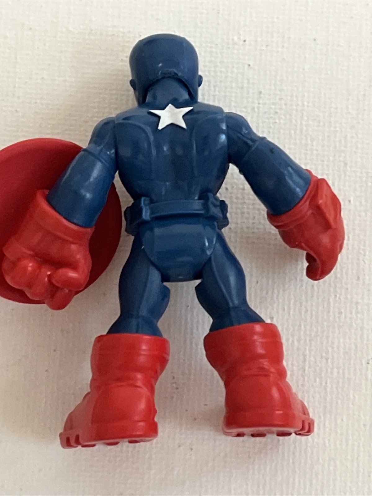 2015 Hasbro Heroes Marvel Superhero Squad 2.5&Prime; Captain America Figure (A1)
