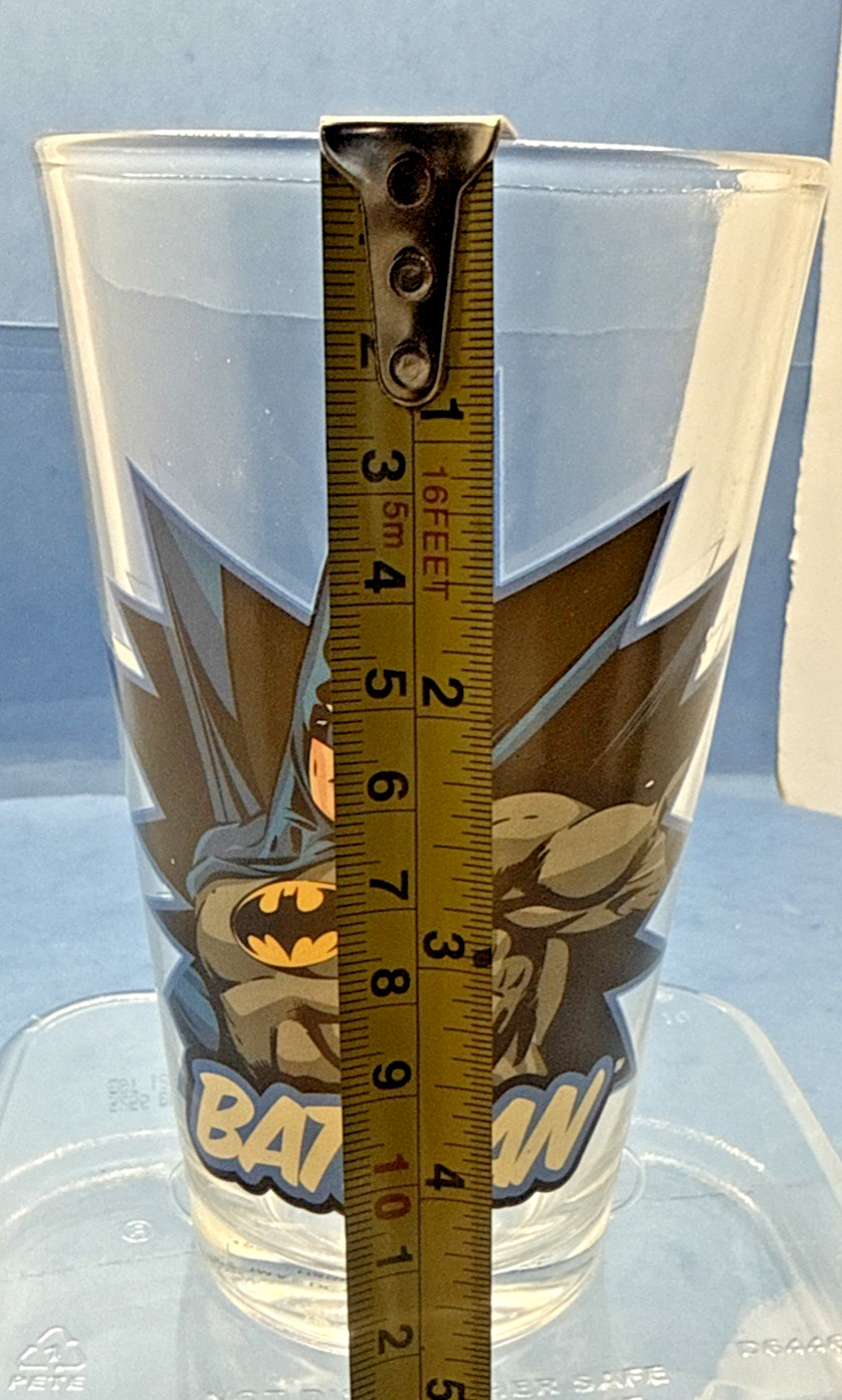BATMAN Drinking Glass Tumbler DC Comics 16OZ VANDOR 6&Prime; tall EUC