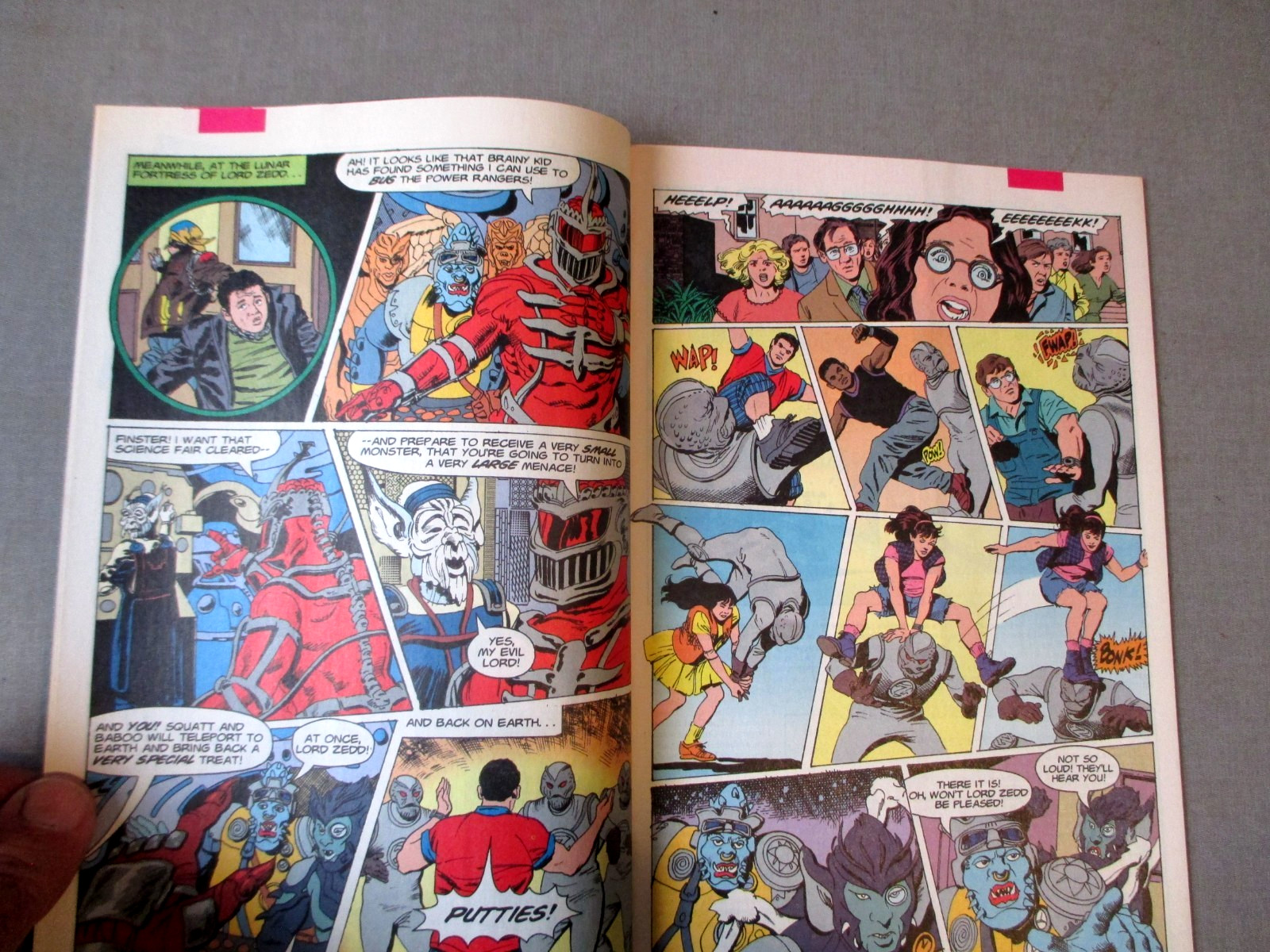 1994- SABANS MIGHTY MORPHIN POWER RANGERS NO.1 COMIC BOOK-W-CARD- NM+ OR BETTER