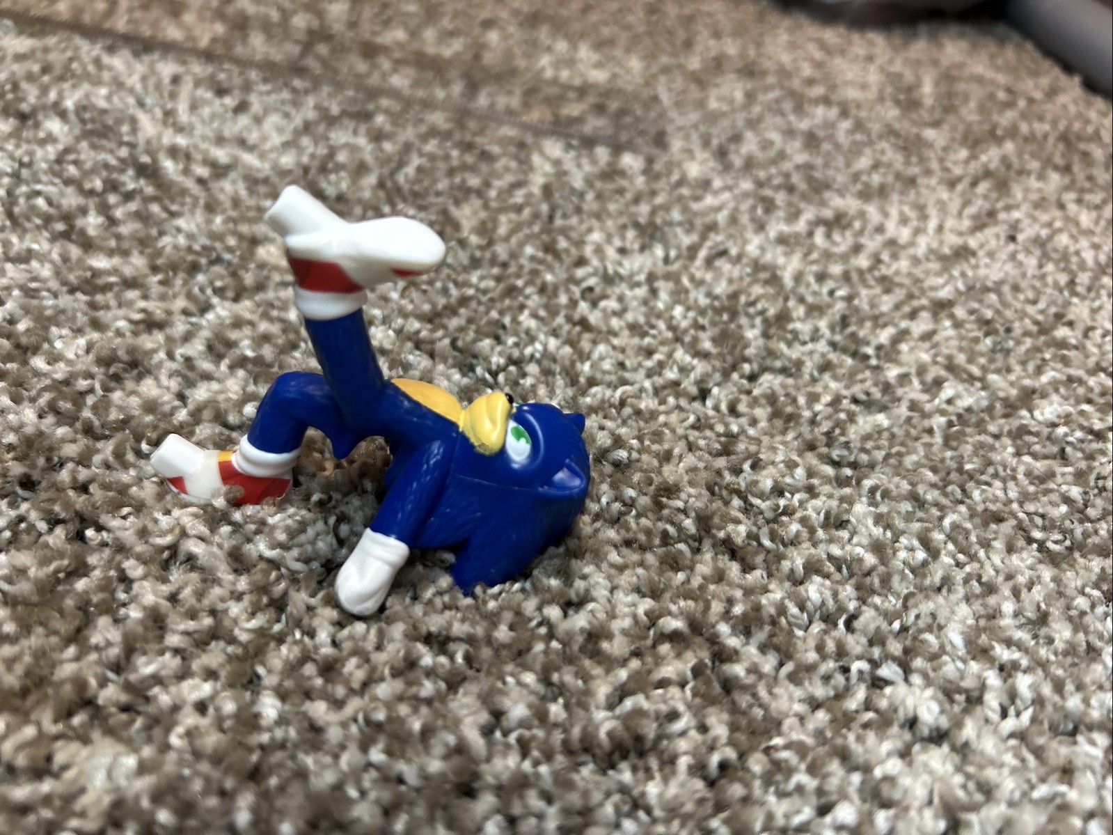 Sonic the Hedgehog Running 2&Prime; Action Figure