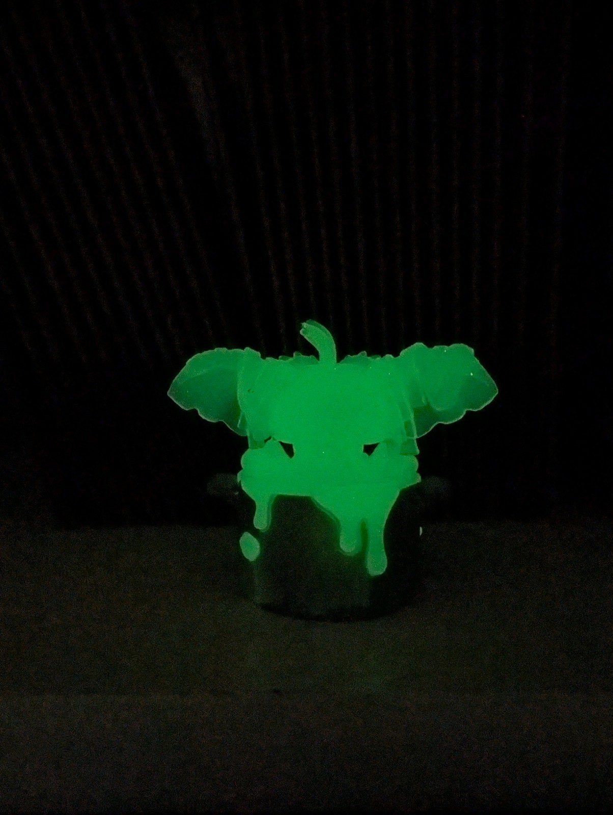 SEALED Gremlins 80&rsquo;s Retro Mini Figures Gremlin in Pot Chase Glow in Dark GITD