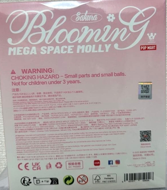 POP MART MEGA COLLECTIONS MEGA SPACE MOLLY 100% Blooming-Sakura Japan New Rare