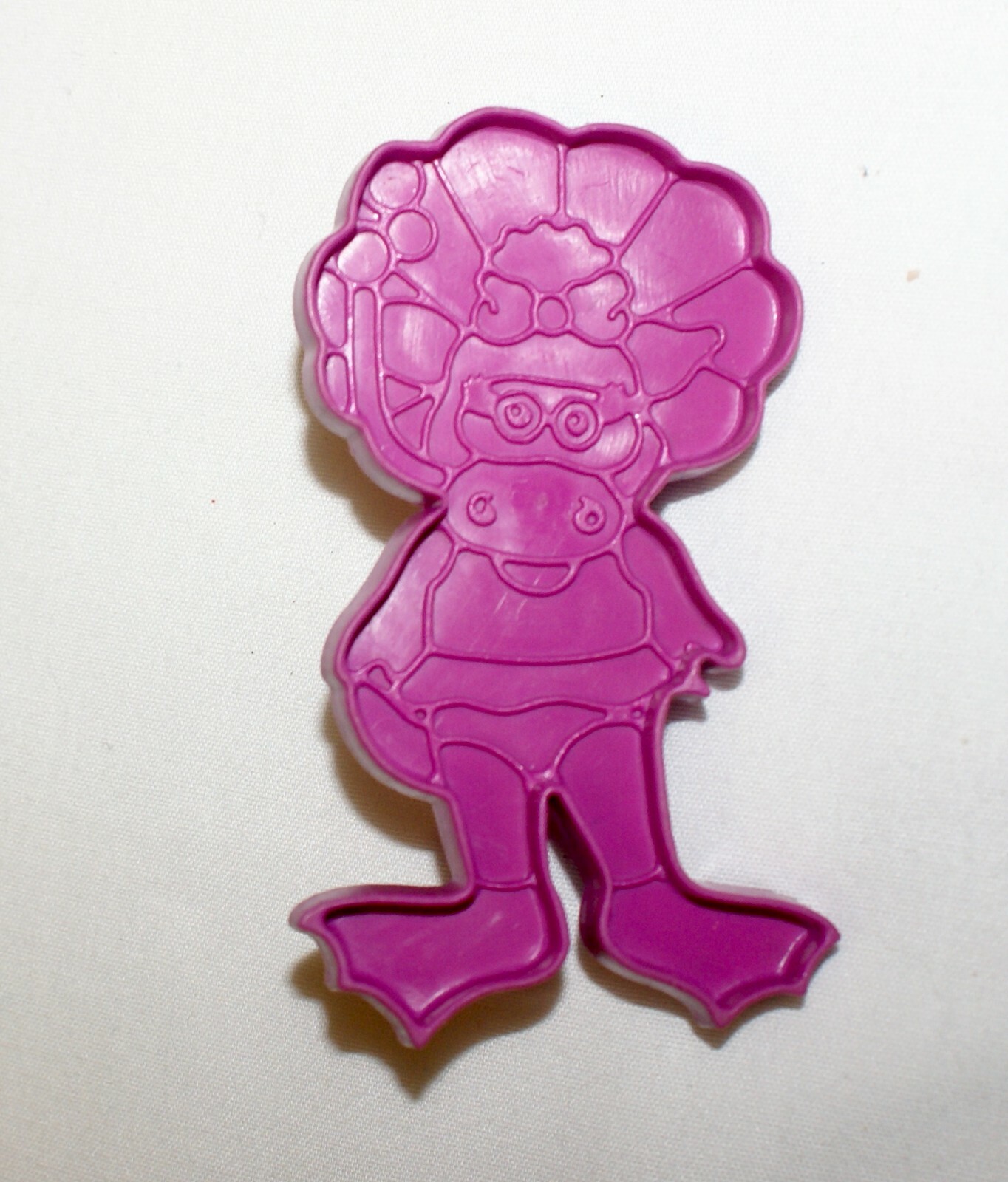 Baby Bop Cookie Cutter 1993 The Lyons Group Purple Dinosaur Barney 3.5&Prime;