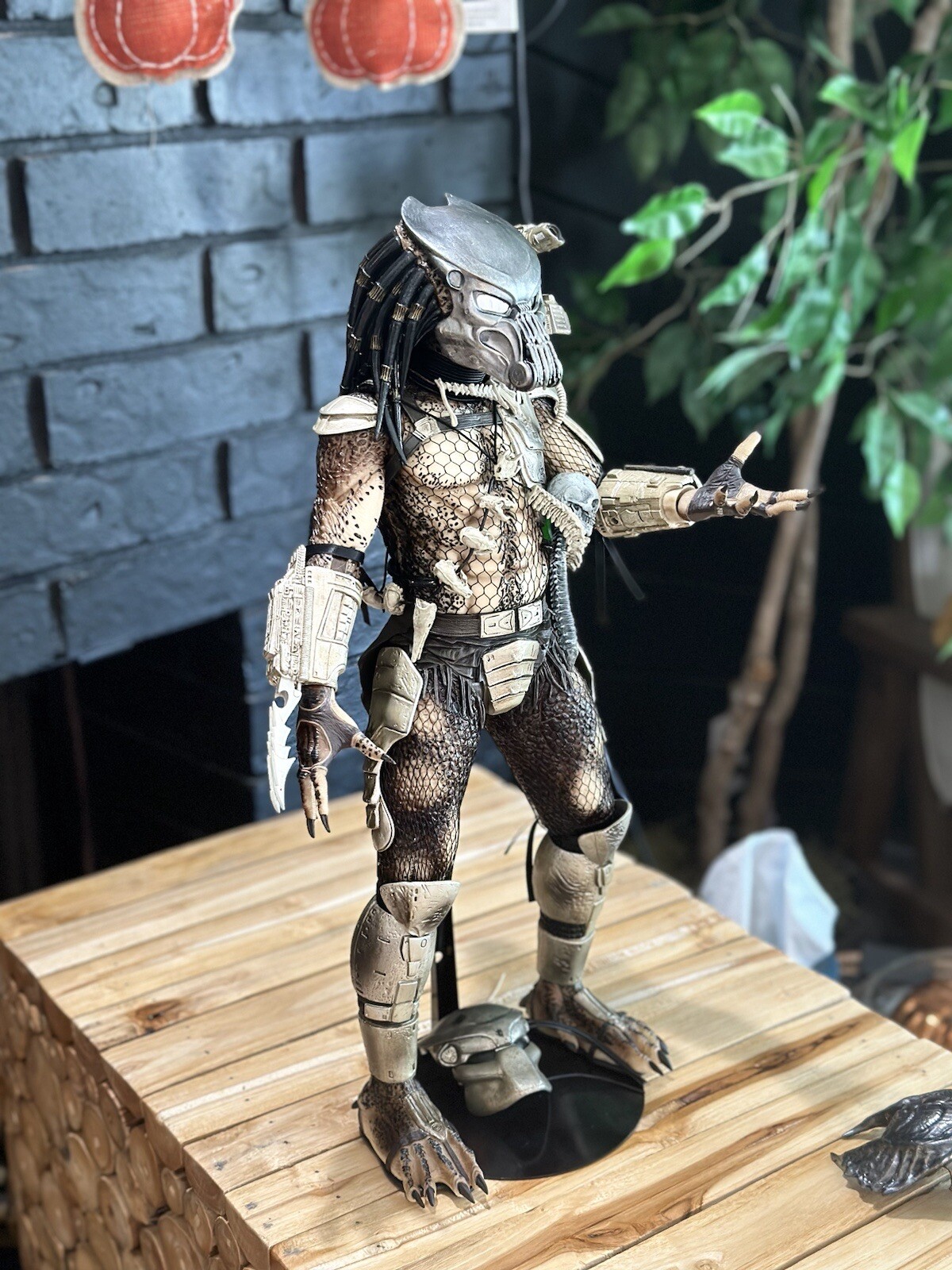 Custom 1/4 Scale Bonegrill Mask For Neca Jungle Hunter Predator – MADE TO ORDER