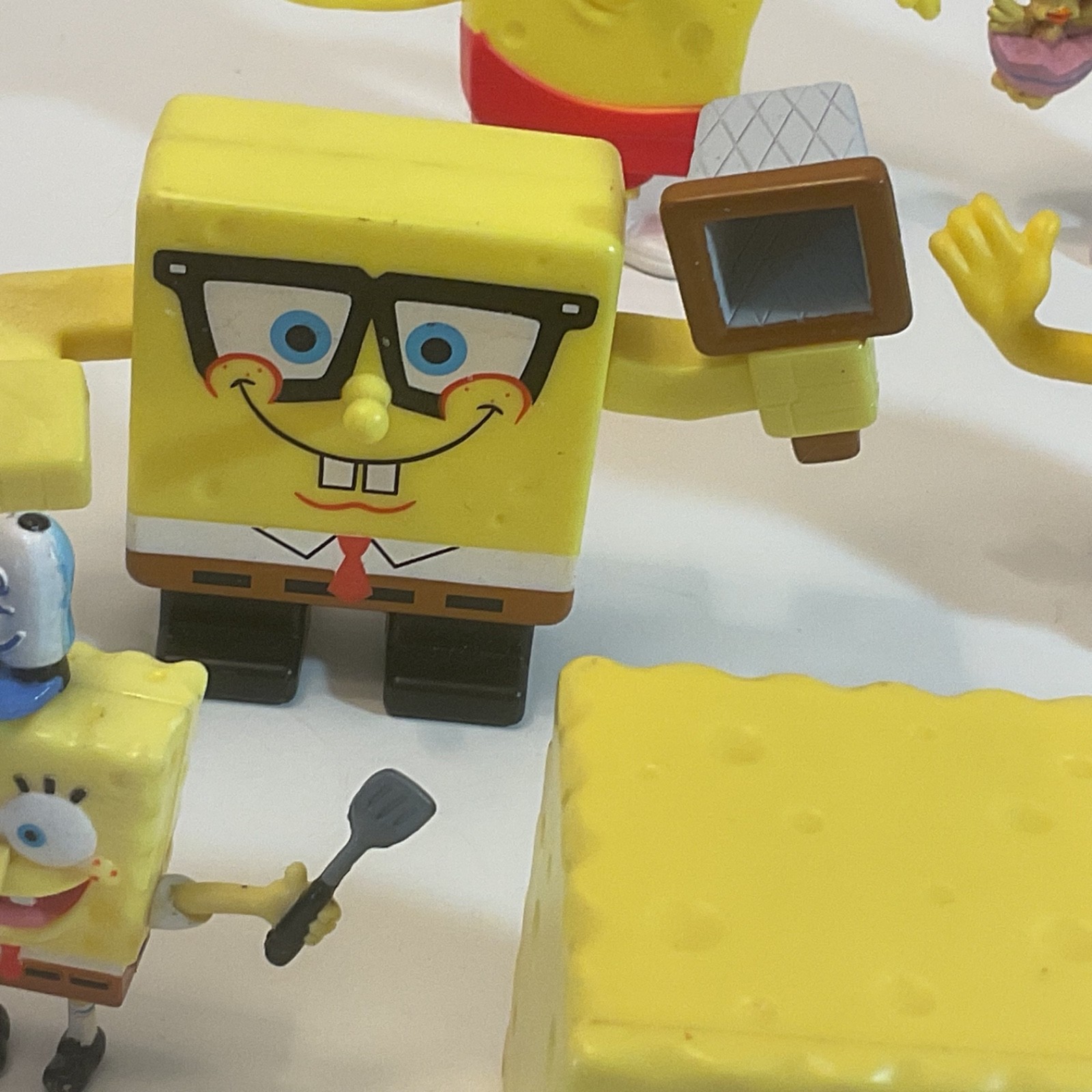 Nickelodeon SpongeBob SquarePants Figures Viacom Burger King Lot of 8