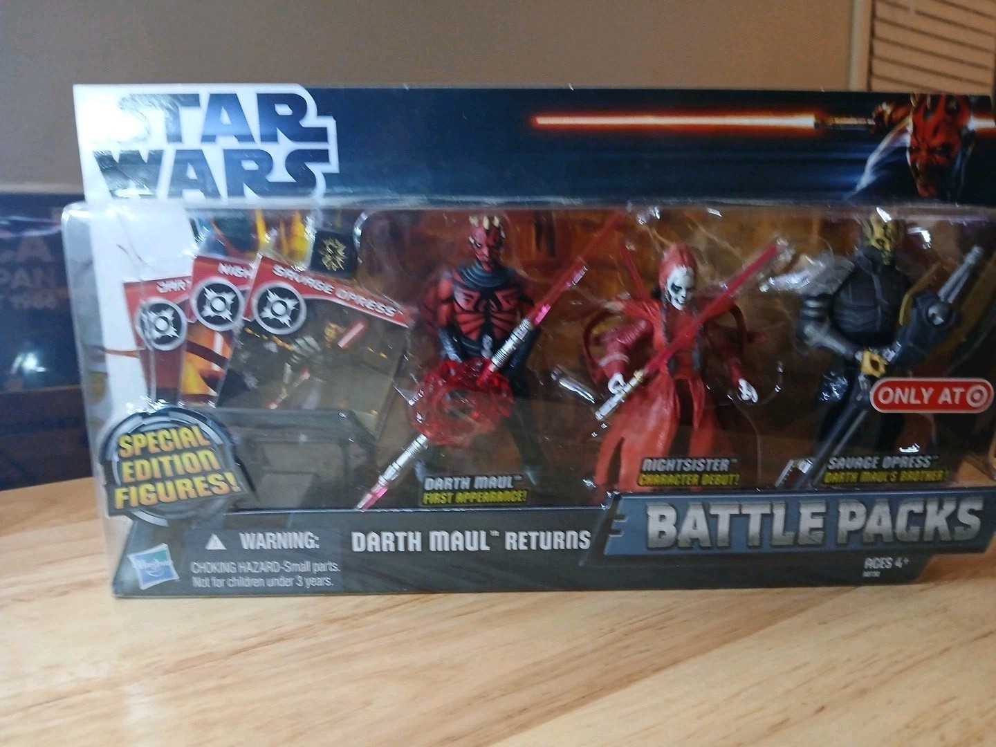Hasbro Darth Maul Returns Action Figure