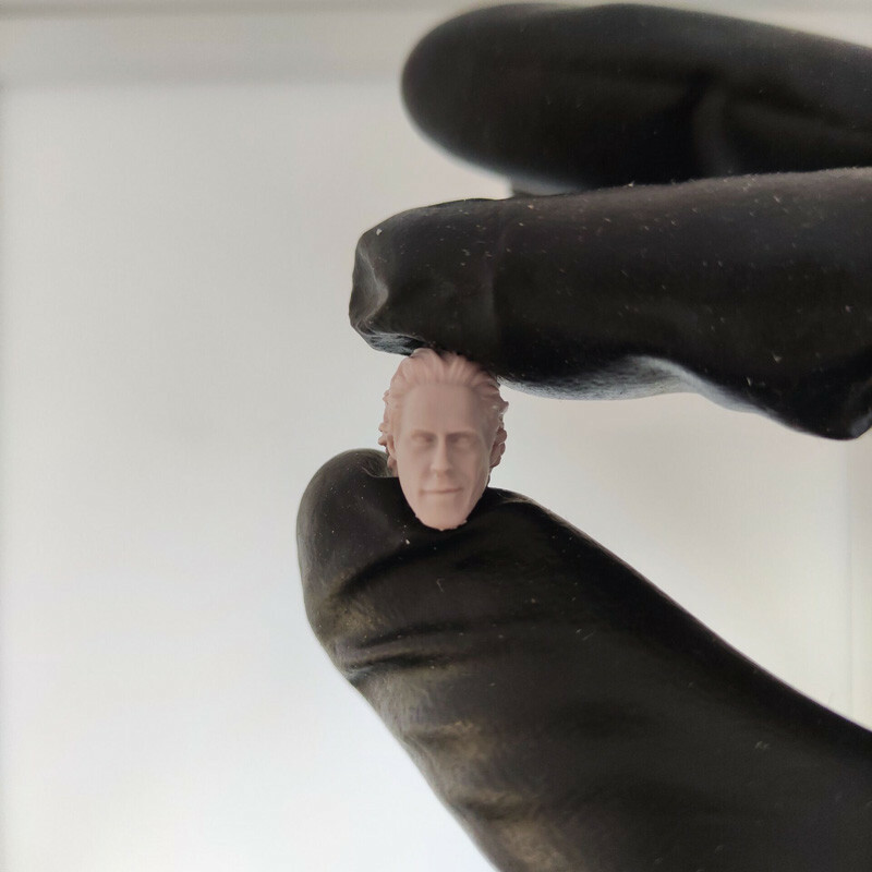 Blank 1/24 Scale Robert Downey Jr. Head Sculpt Unpainted Fit 2.5&Prime; Figure