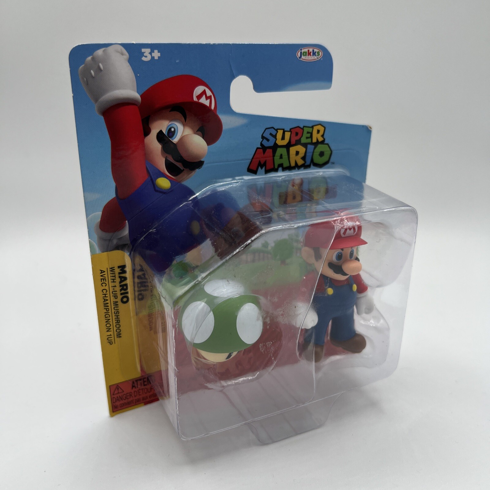 World of Nintendo Super Mario Series Wave 1 Mario 1-Up Mushroom 2.5&Prime; Figure Set