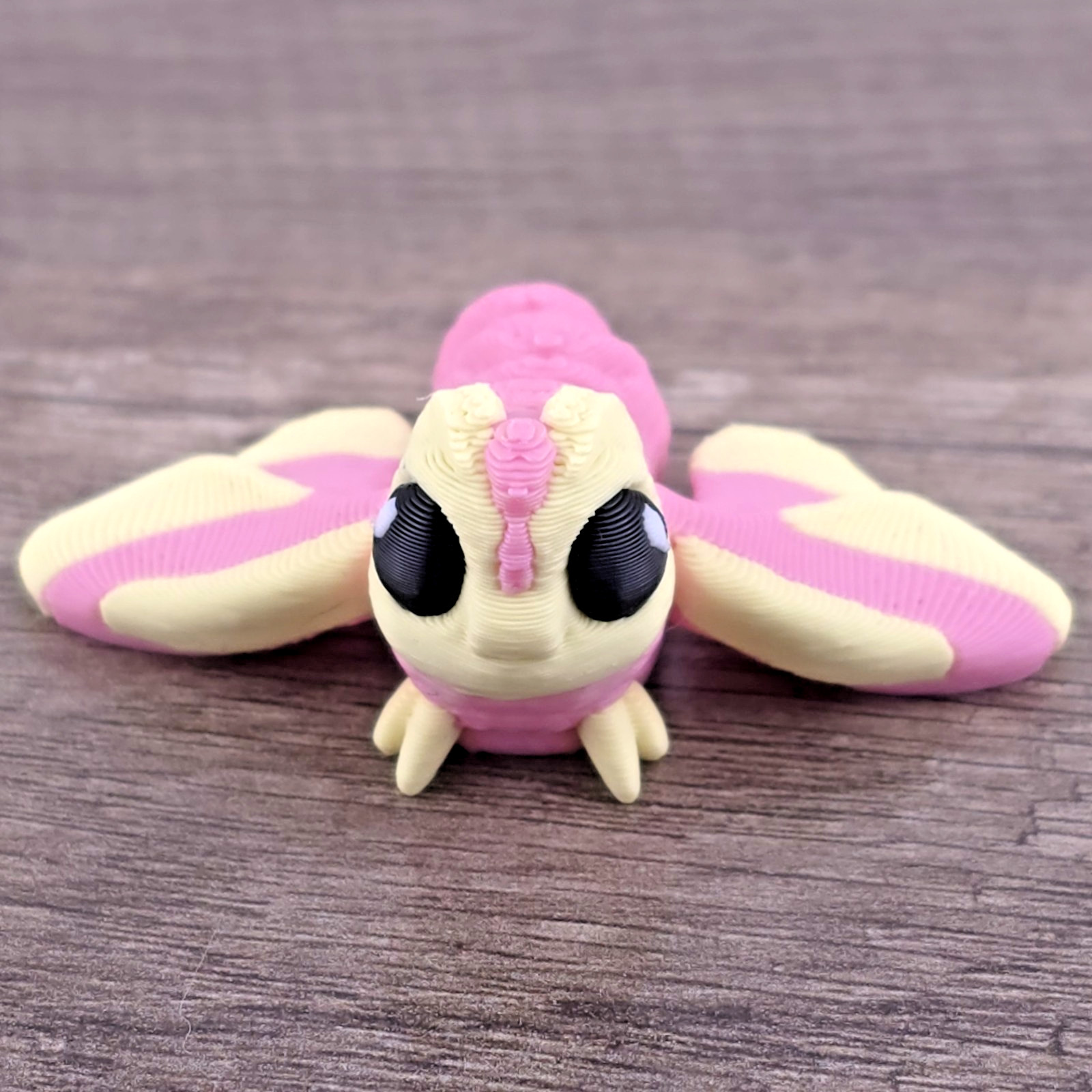 Rosy Maple Moth Hatchling Flexi Fidget – 3D Printed Articulated Desk Pet