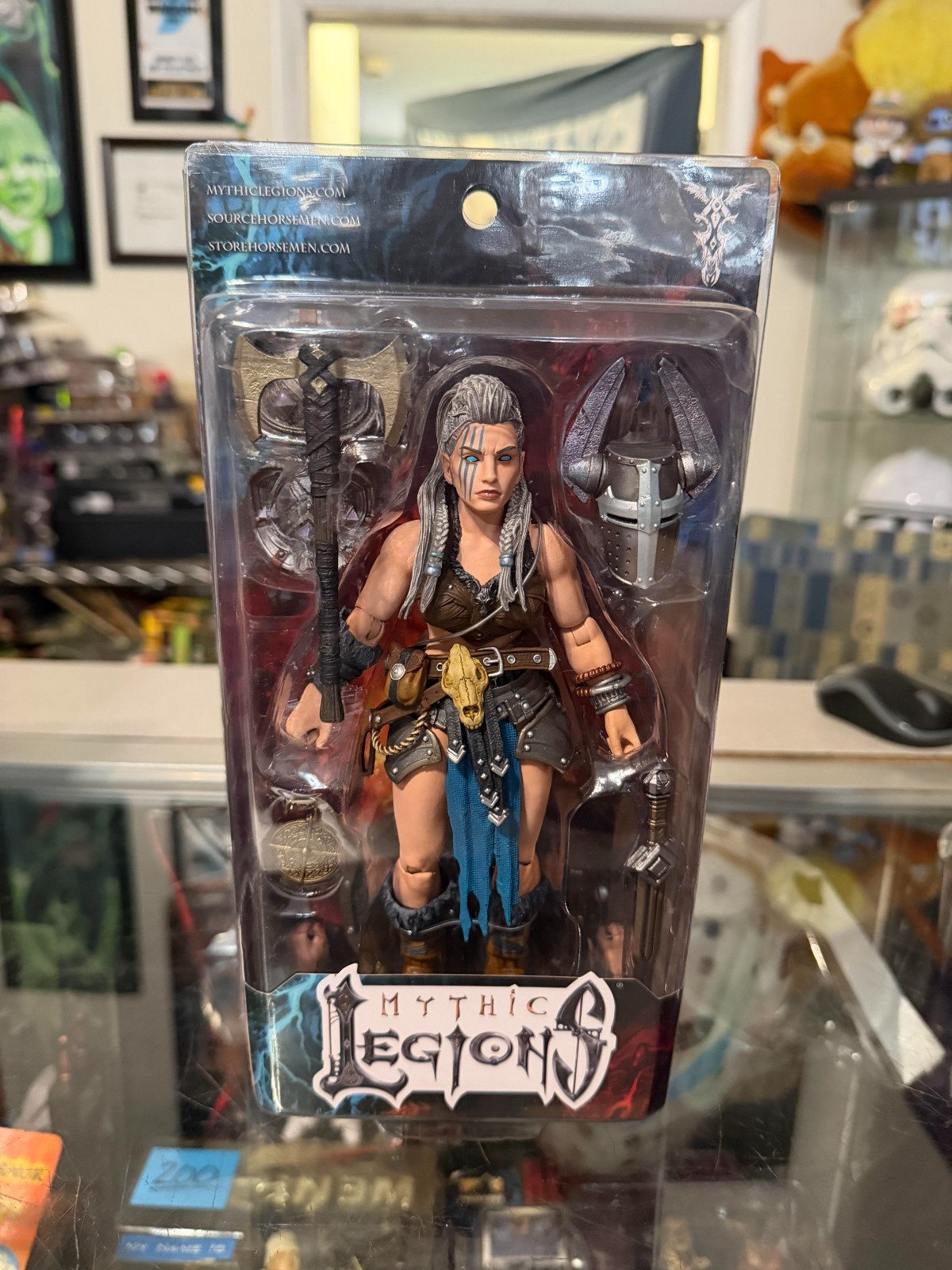 Four Horsemen Mythic Legions Rising Sons Neve Female Warrior NIB