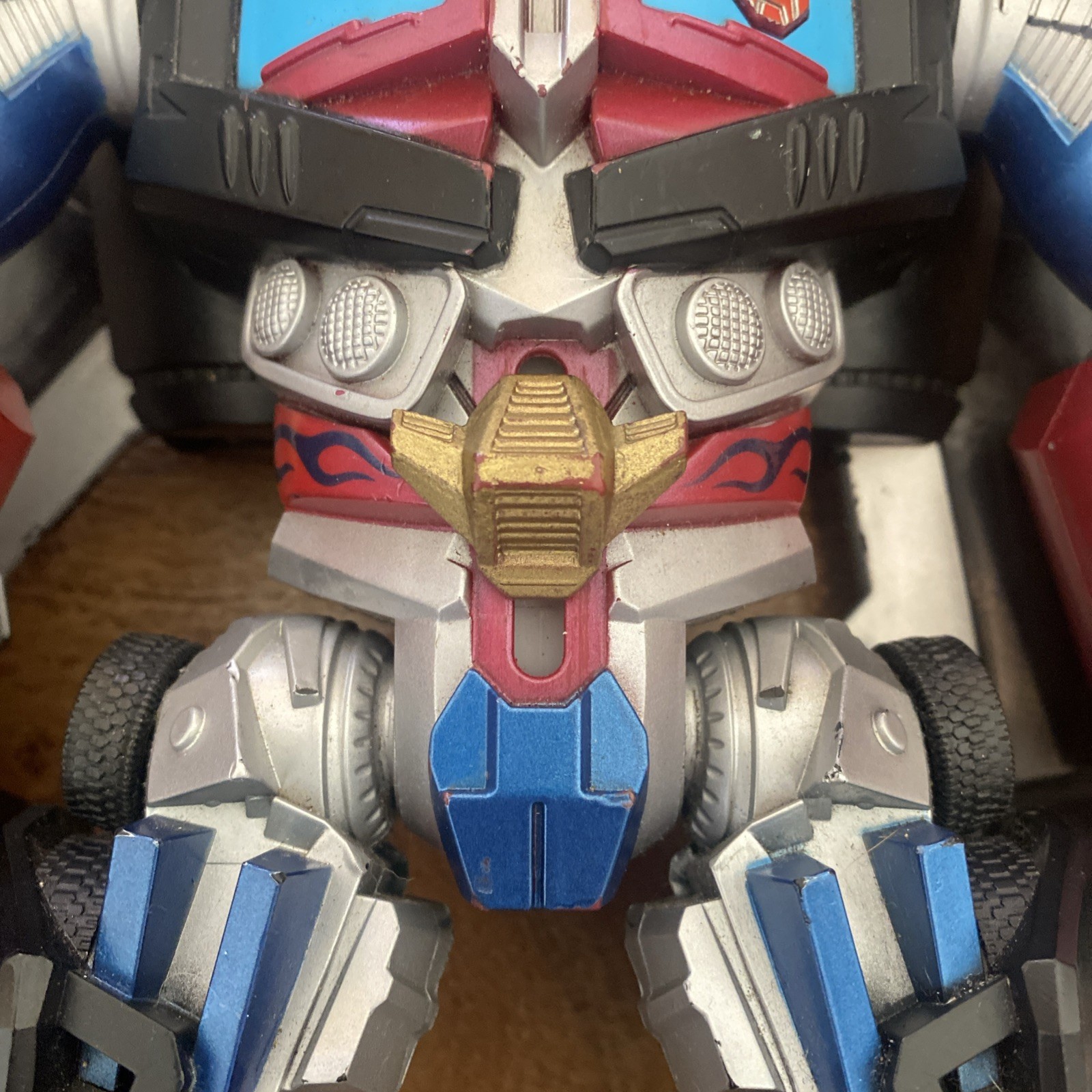 Optimus Prime Mega Power Bot Transformers Light-Up Talking Works 12&Prime; Fly 2008