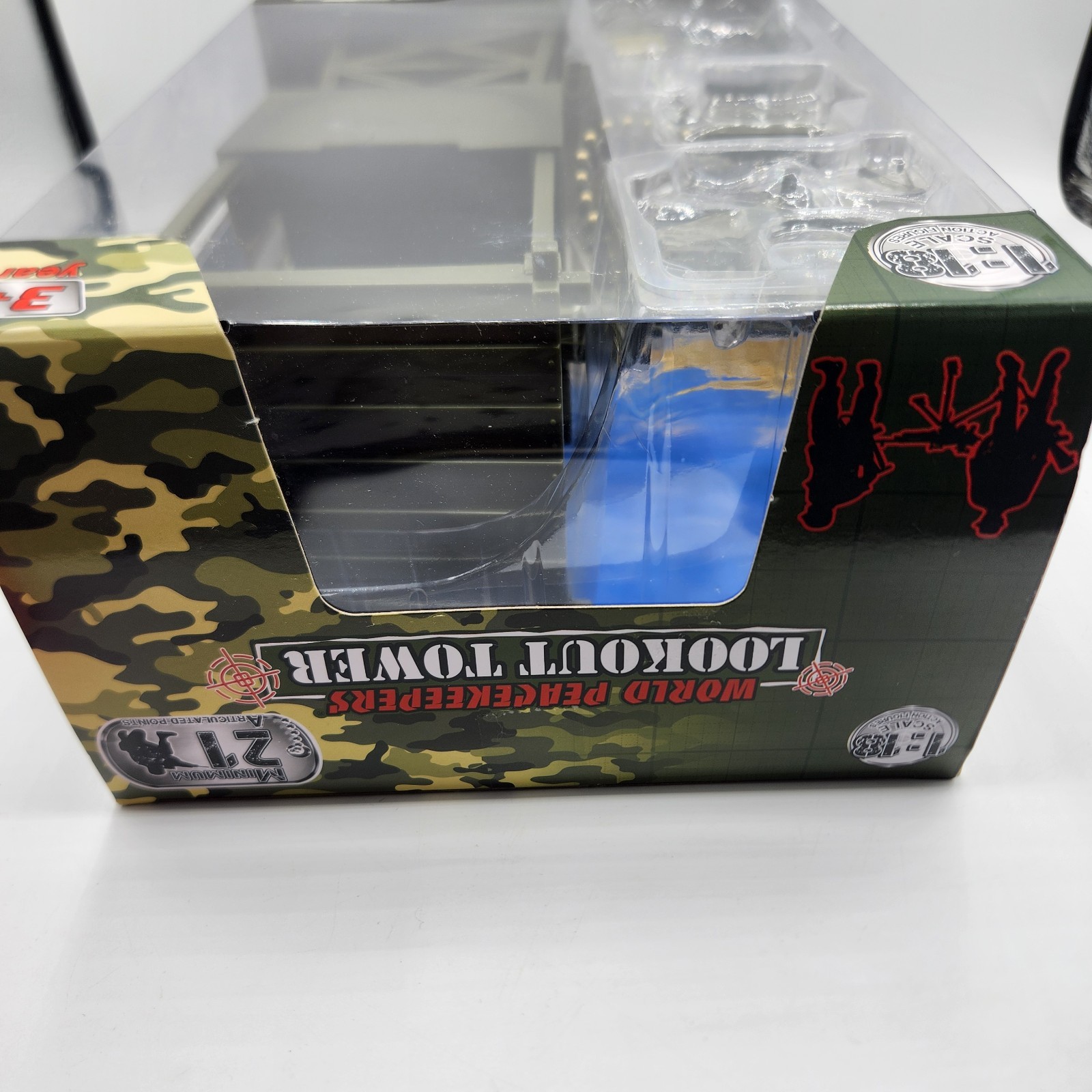 World Peacekeepers Lookout Tower Plus Action Figures New 1:18 Scale