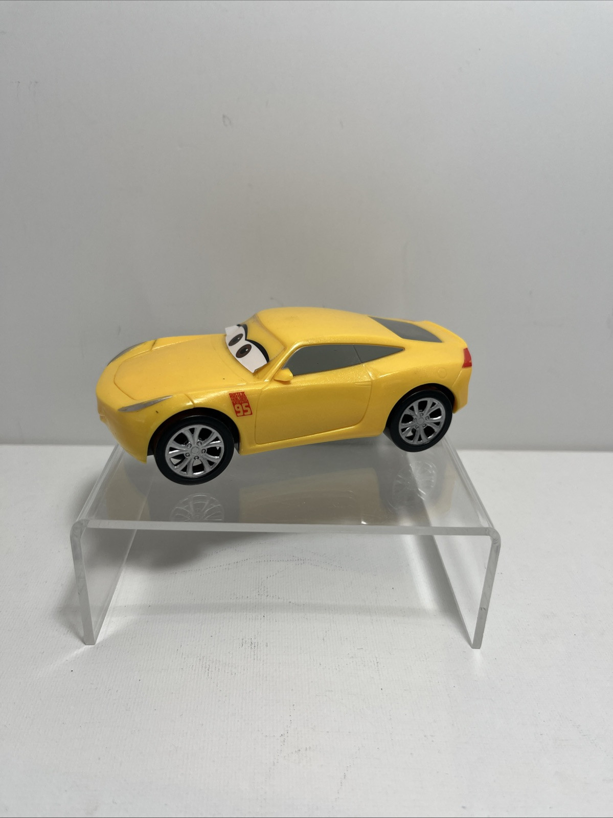 Cruz Ramirez 5” Mattel Car Disney/Pixar 2016