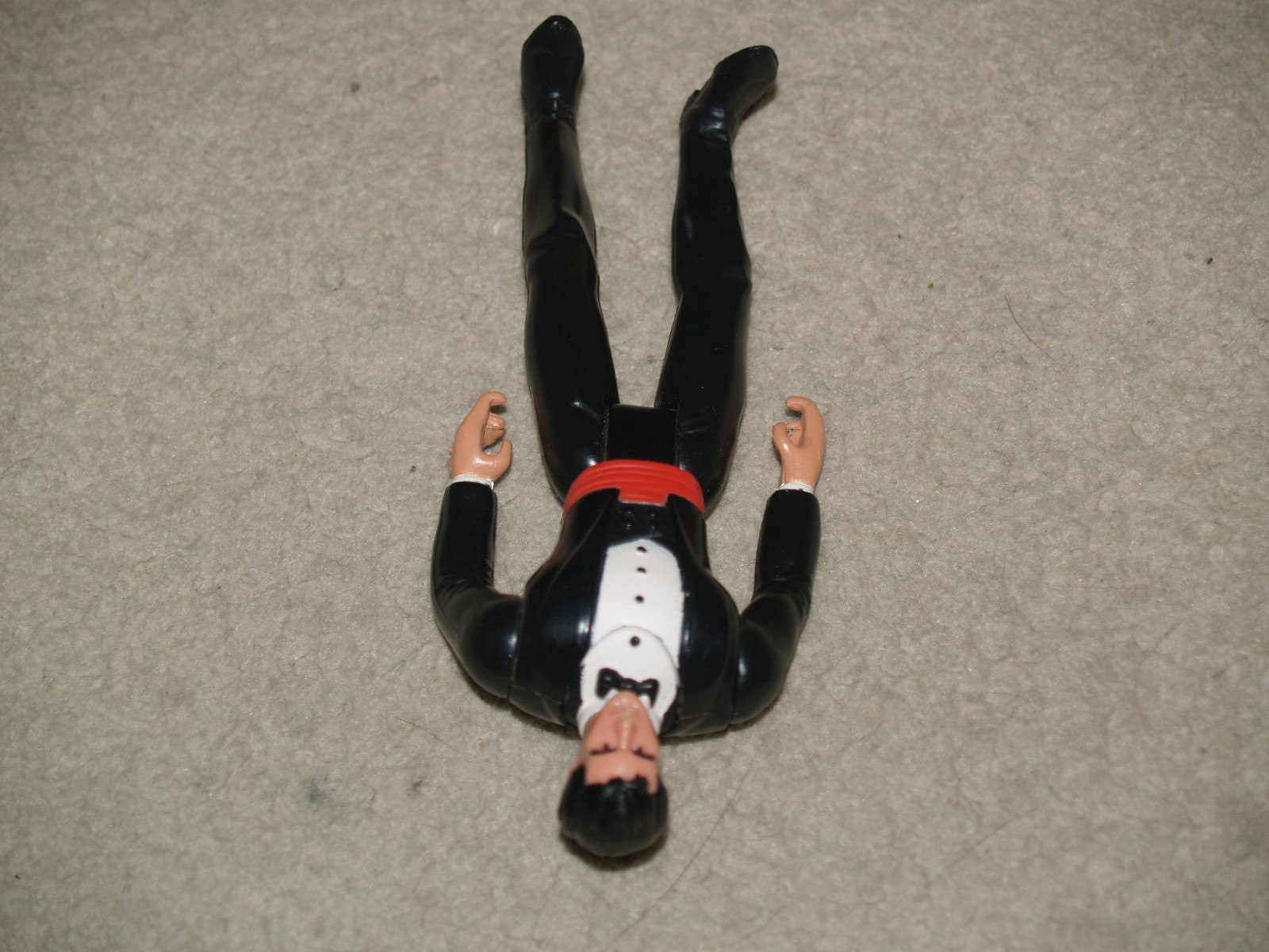 The Shadow Transforming Lamont Cranston Snap On Armor & Cape Figure 1994 Kenner