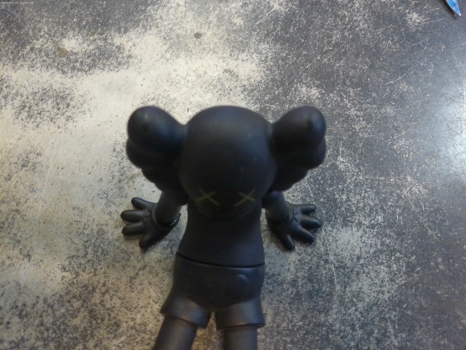 Kaws Replica Figure Sitting-back