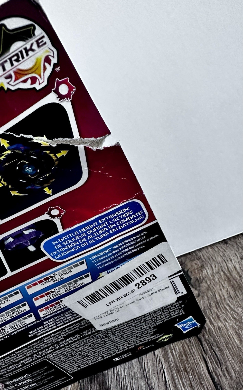 Beyblade Burst Evolution Regulus R3 E1040 Switch Strike NIB Packaging Shelf Wear