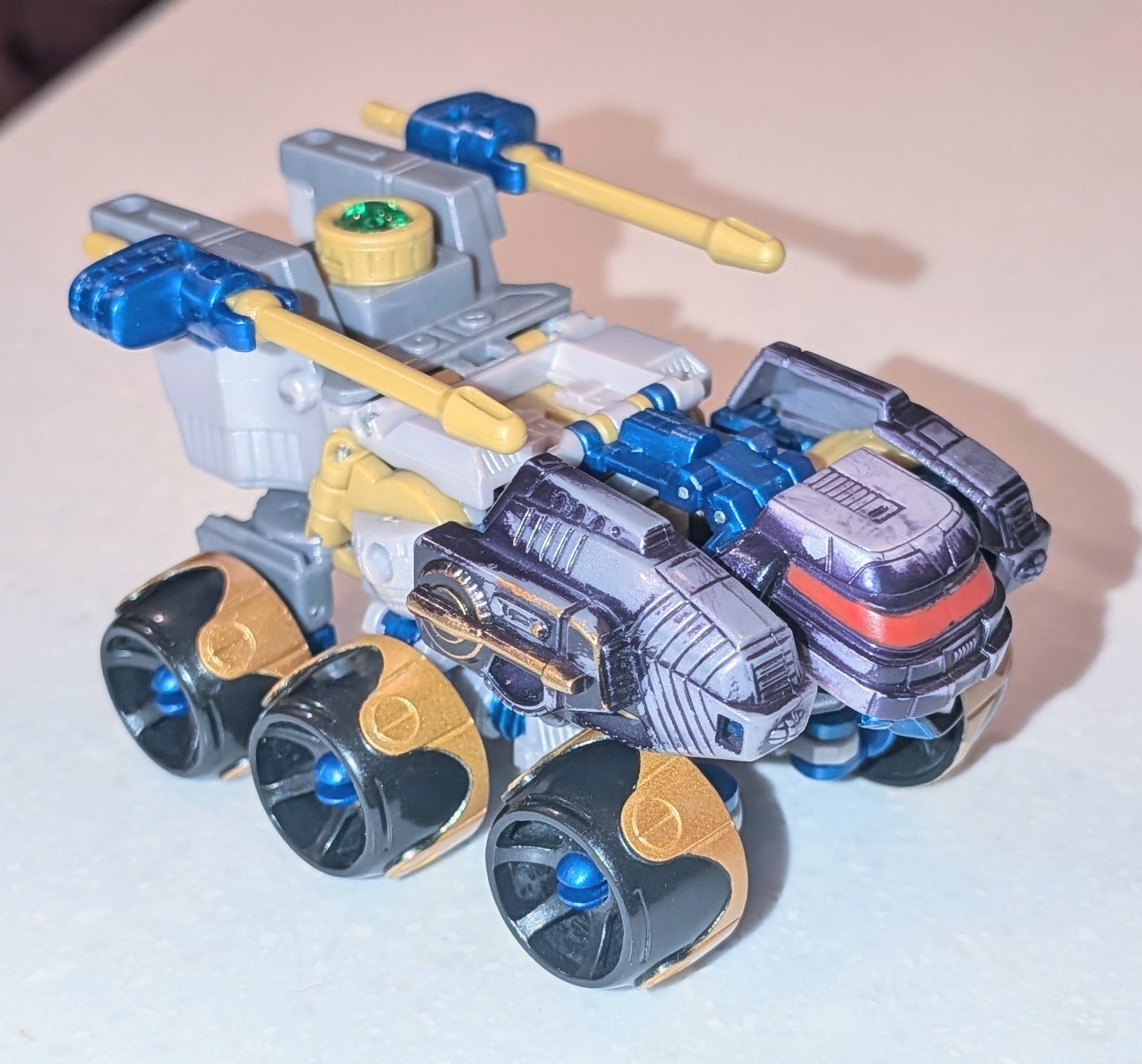 Transformers Beast Machines Strika Complete Deluxe Figure 2000