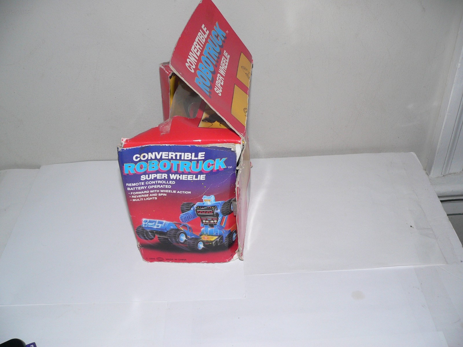 Vintage 1993 SOMA Convertible Robotruck Transformer Robot Super Wheelie BOX