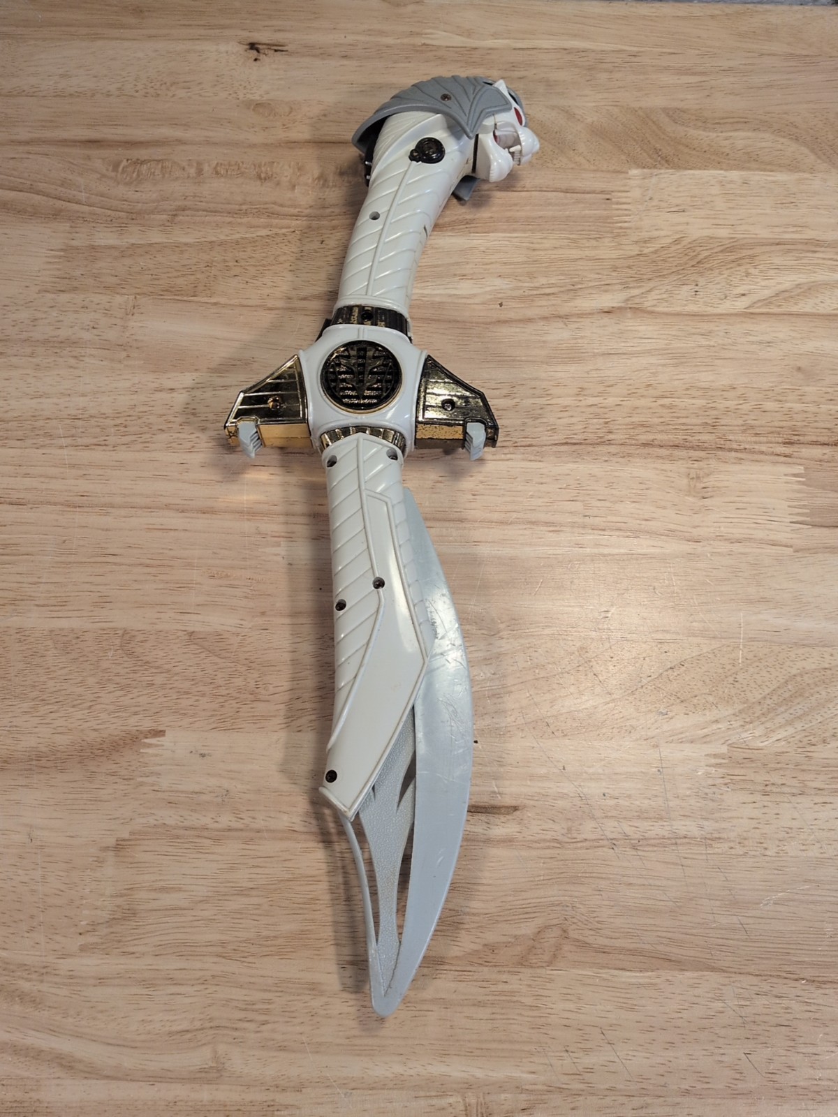 90’s Vtg – White Mighty Morphin Power Ranger Saba Tiger Saber Sword Gold (Read)
