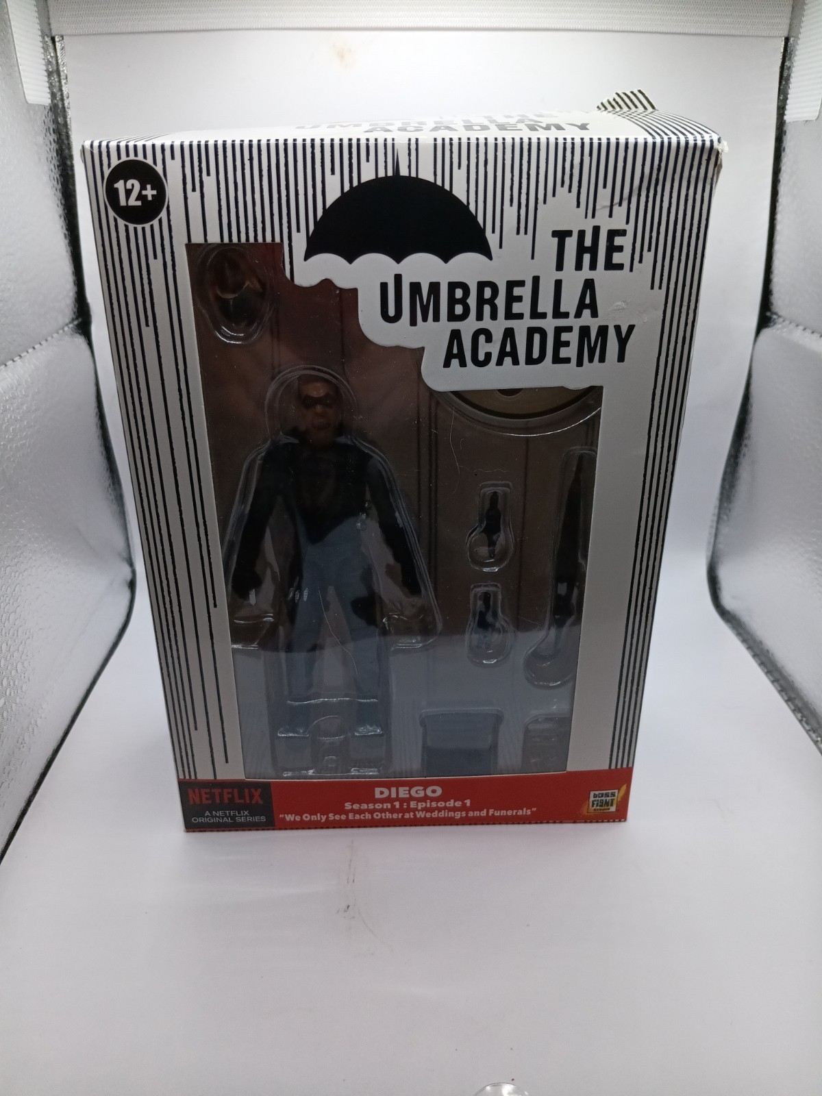 1:18 Scale Umbrella Academy Diego Figure Boss Fight