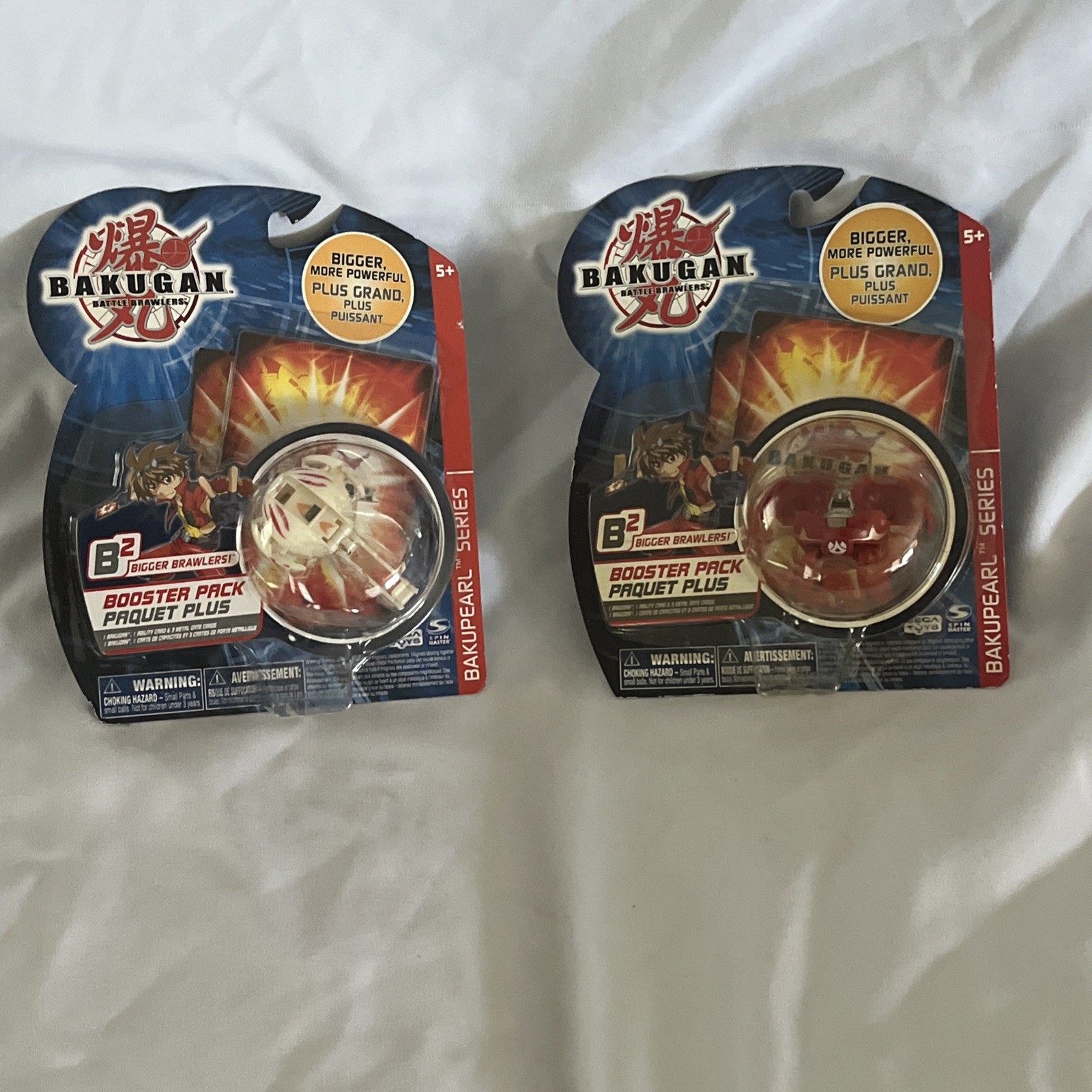 Bakugan Lot 3 – (2) B2 Sealed Pyrus Limulus White & Pyrus Ravenoid Per AI