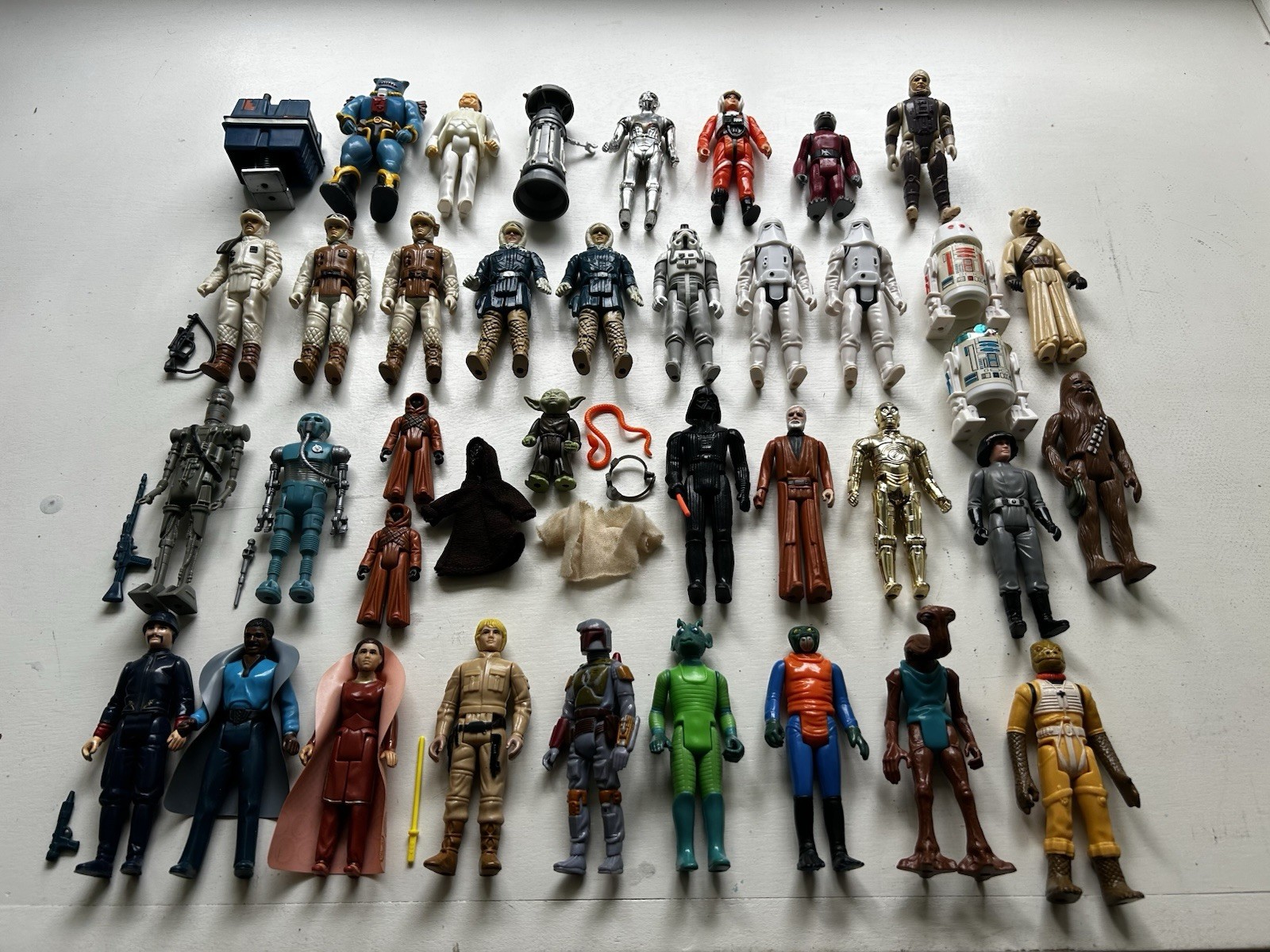 VTG Original Kenner Star Wars 1977-83 Figure Lot of 38 Weapons Darth Vader Case
