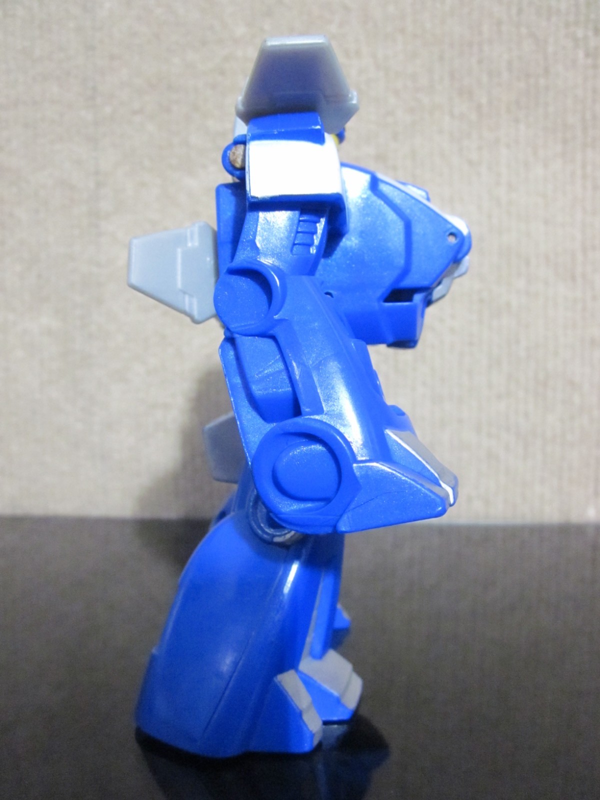 Hasbro Tomy Playskool Heroes Transformers Rescue Bots Chase The Dino Protector