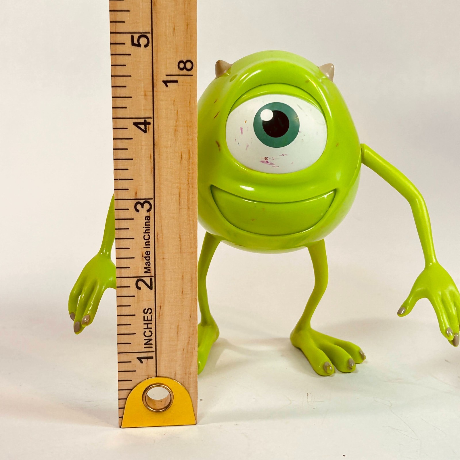 Disney Pixar Monsters University Mike Wazowski Action Figure Spin Master 5&Prime;