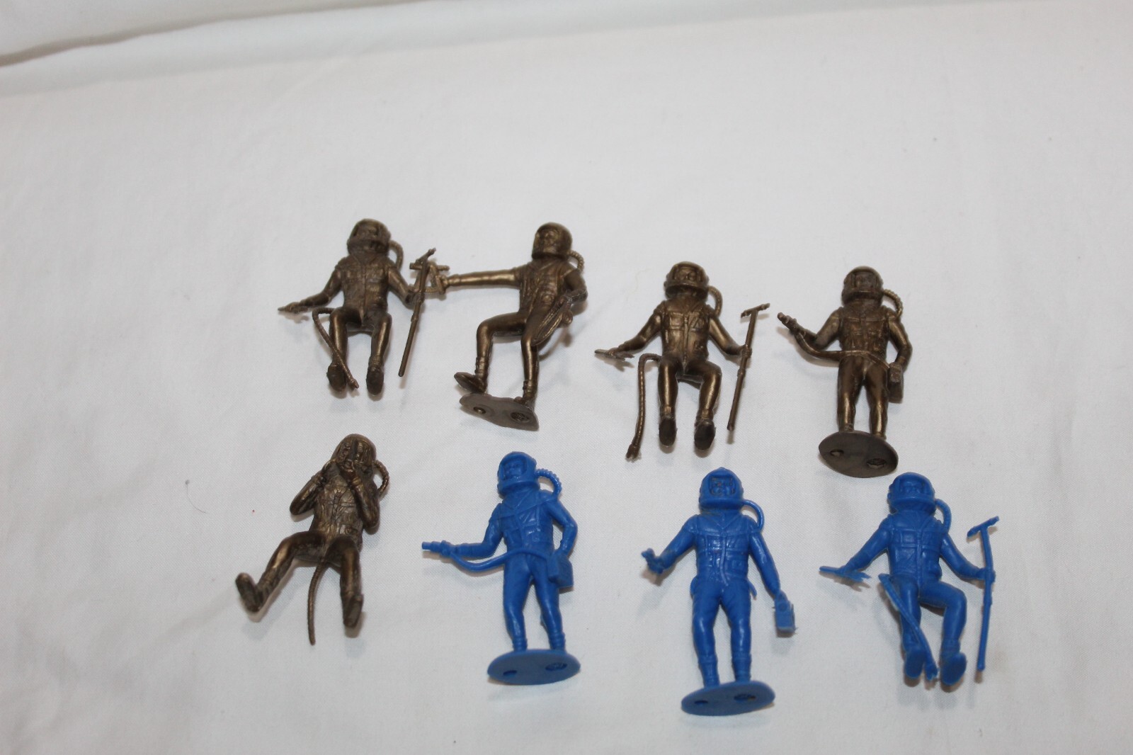 Vintage lot 1960&rsquo;s MARX MPC Plastic Space Men Astronaut Toy Figures
