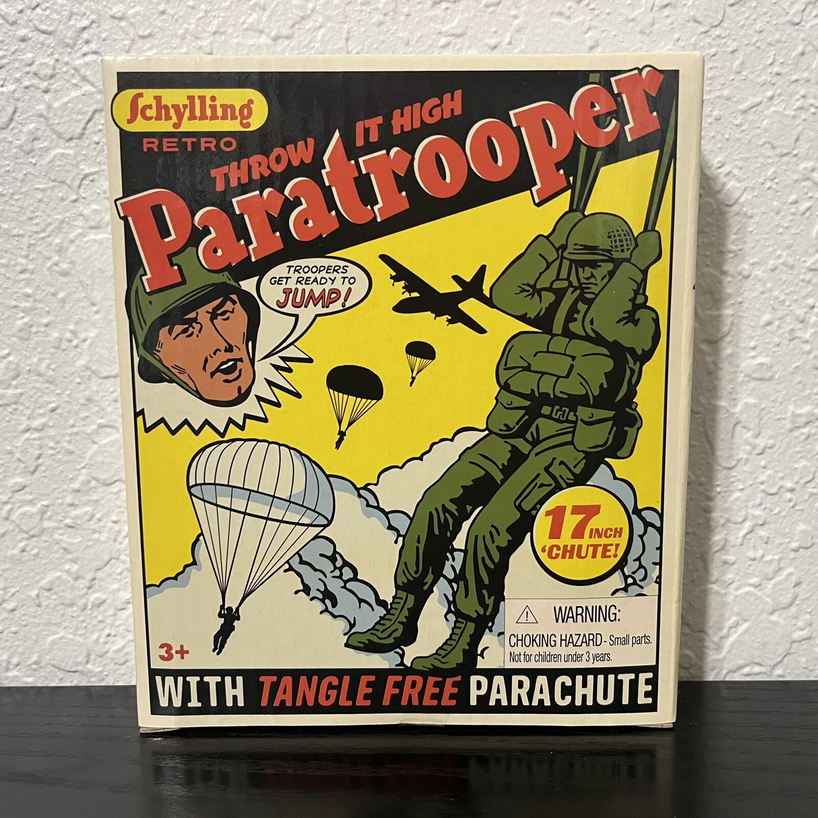 Schylling Retro Paratrooper 17&Prime; Tangle Free Parachute Green Army Men Toy NEW