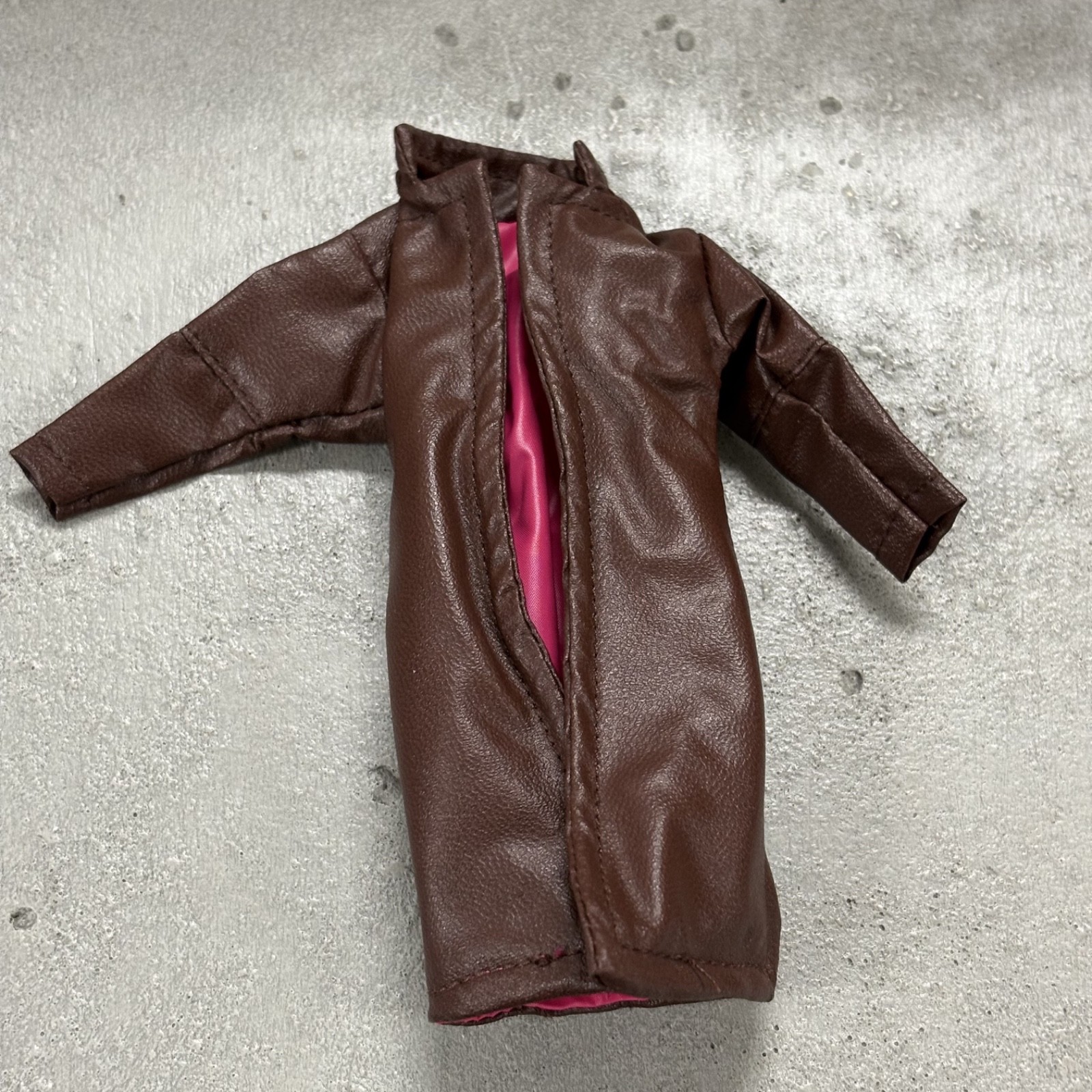 SU-CH-GB-NB: 1/12 Dark Brown Faux Leather Wired Coat for 6&Prime; action figure