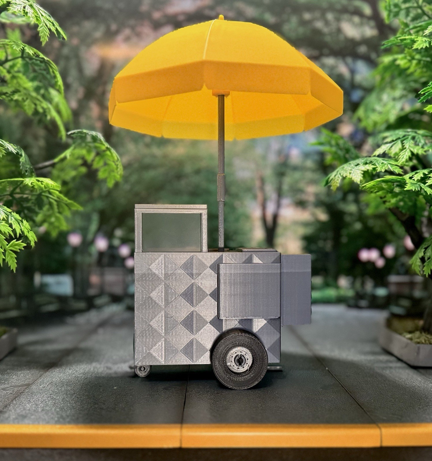 1:12 Scale Food Vendor Cart with Umbrella