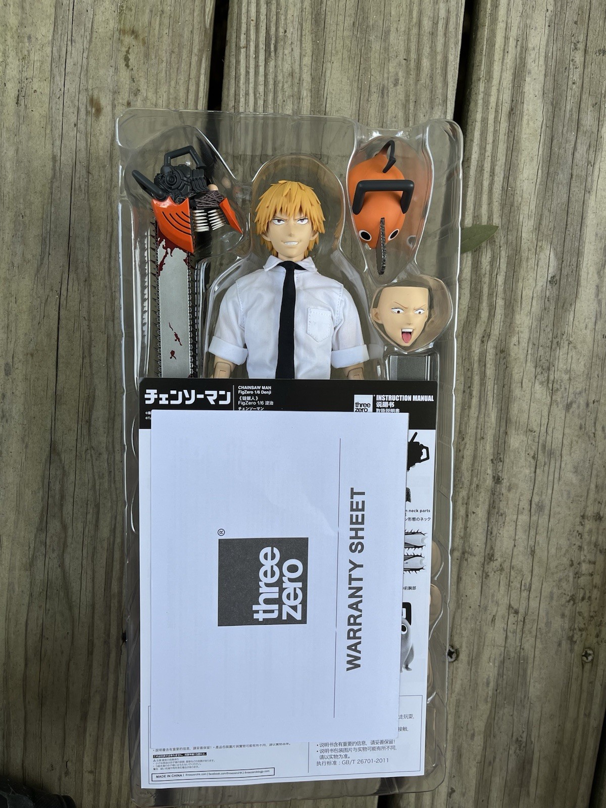 Threezero Chainsaw Man Denji Figzero 1/6 Action Figure