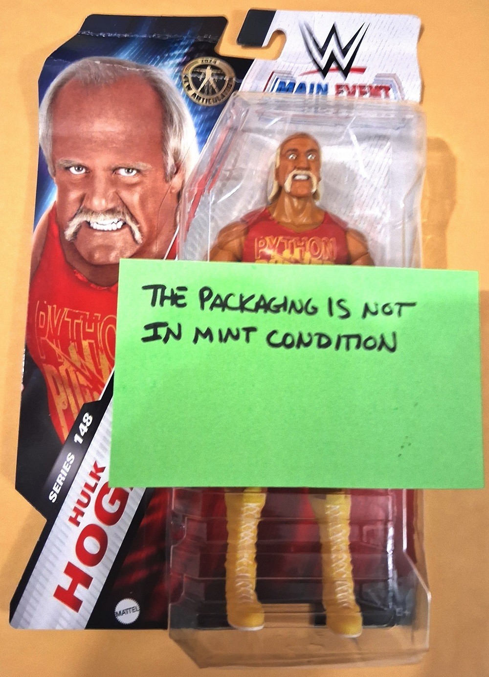 WWE Main Event Series 148 Hulk Hogan Action Figure DAMAGED PACKAGING