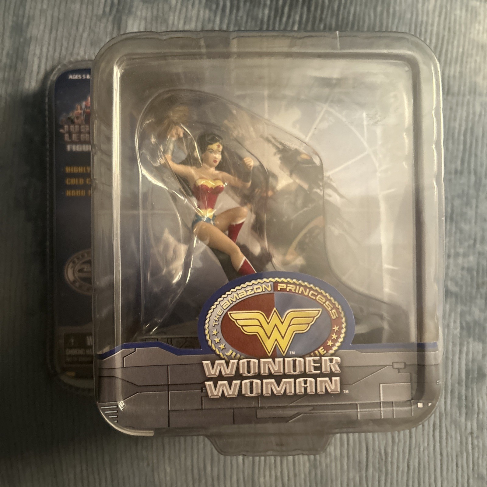 DC Wonder Woman Mini Figurine Statue Cold Cast Justice League Cartoon Network