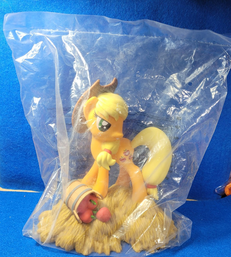 My Little Pony MLP Applejack Coin Bank New Sealed 8&Prime; Tall Piggy Bank 2014 Hasbro