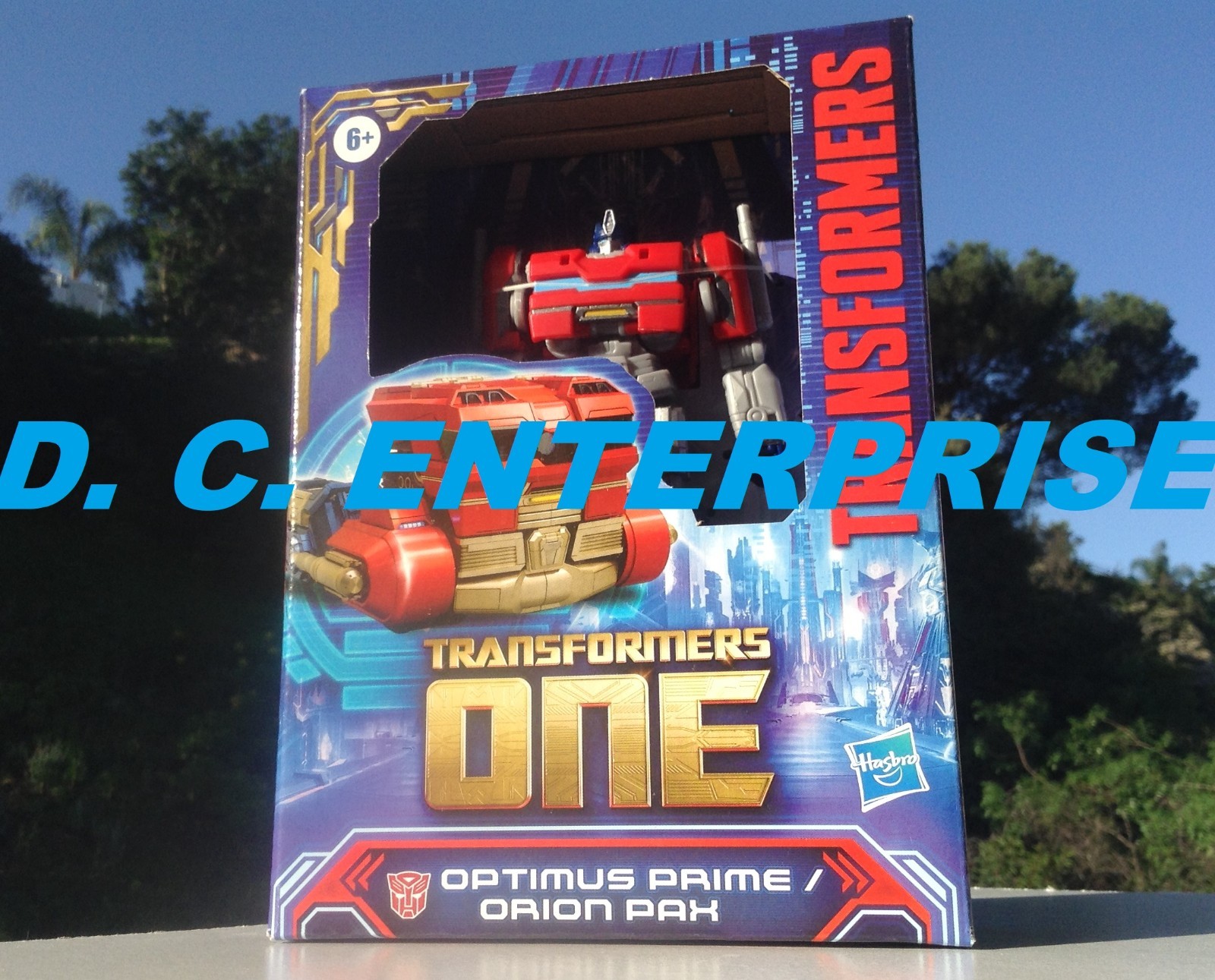 TRANSFORMERS ONE OPTIMUS PRIME/ORION PAX DELUXE CLASS FIGURE AGES 6 AND UP 2025