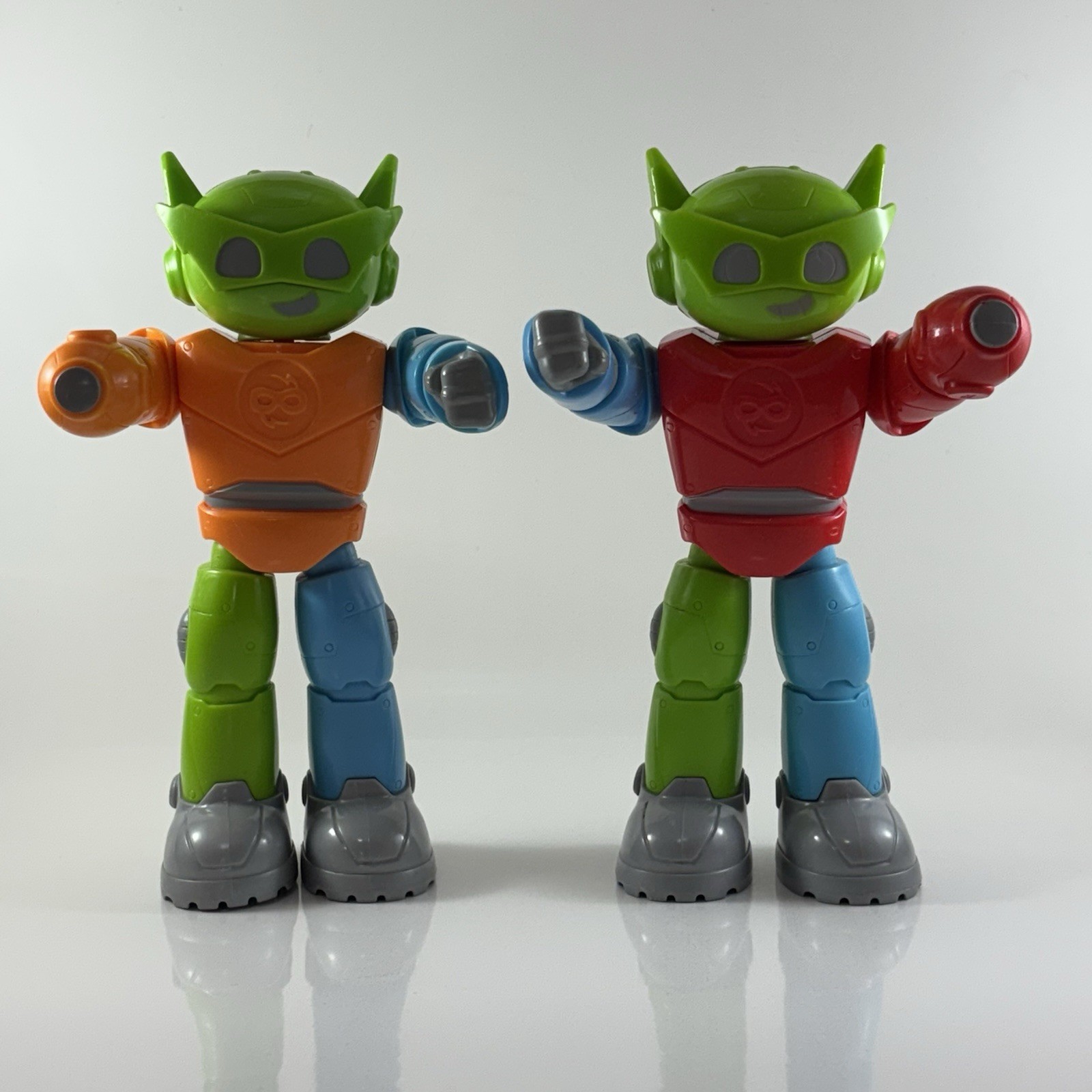 Lot Of 2 – Ryan&rsquo;s World Titan Robot Multi-Color 7&Prime; Action Figure Toys Posable