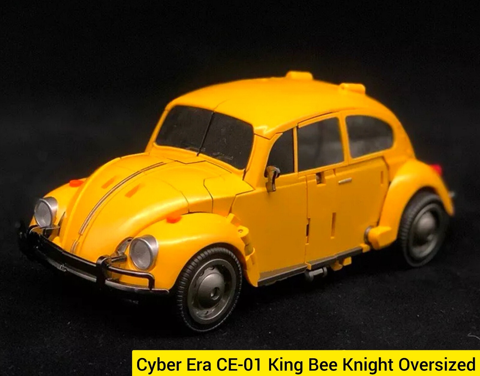 Holiday Gift- Transforms Cyber Era CE-01 Knight Bee Oversized TC-02 Figure