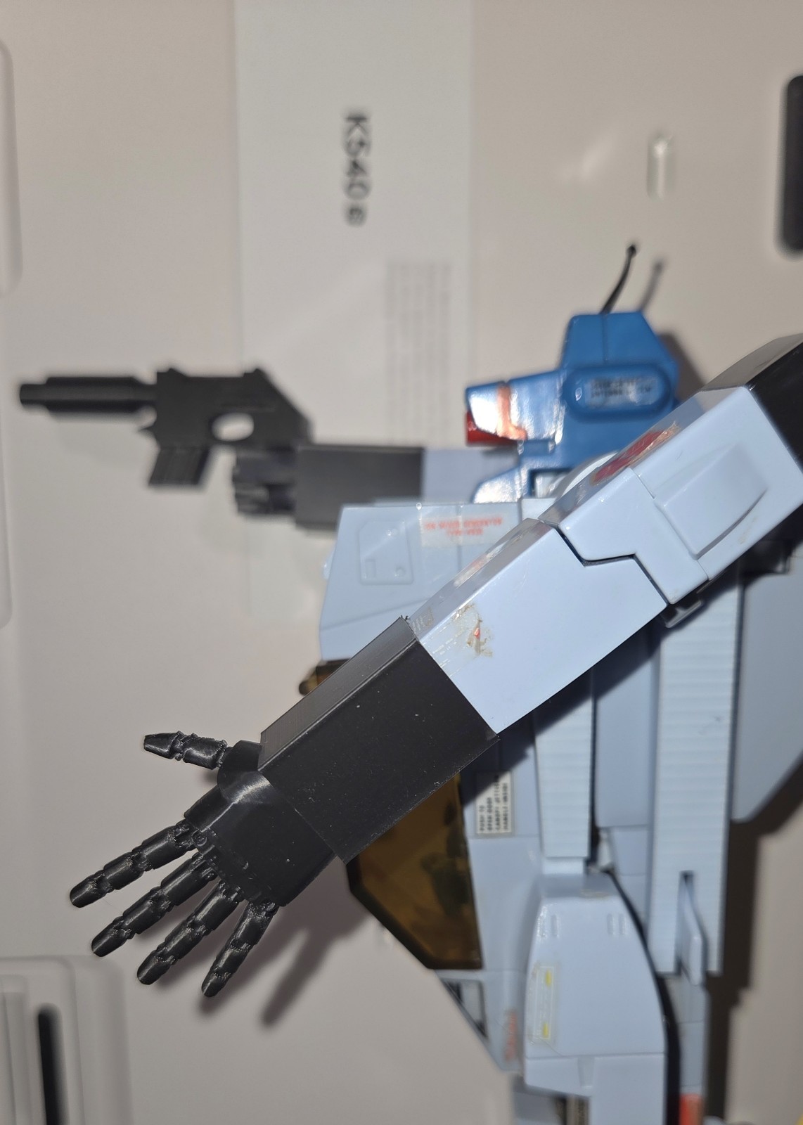 3D Printed Upgrades Shoulder Fillers, Fixed Hands, Fists & Gun For G1 Whirl Blue