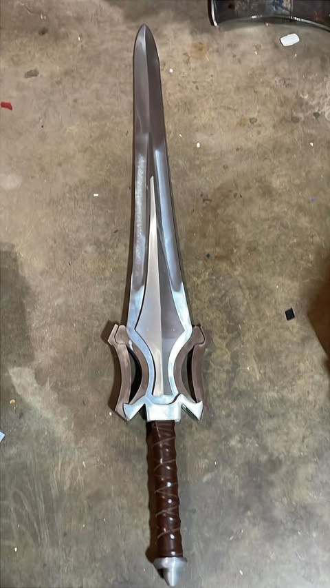 MOTU Masters of the Universe He-man Power Sword Replica (SEE PHTOS!)