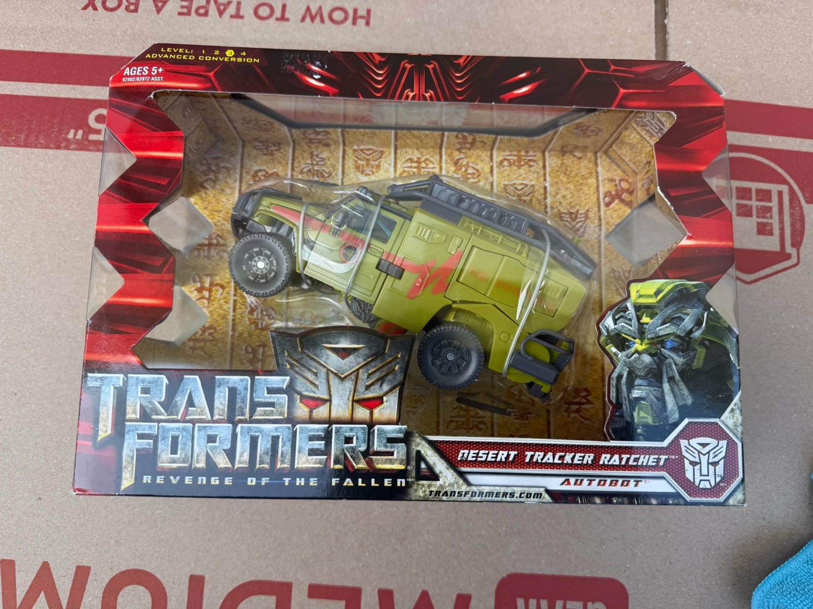 Transformers Revenge of The Fallen Autobot Desert Tracker Ratchet ROTF